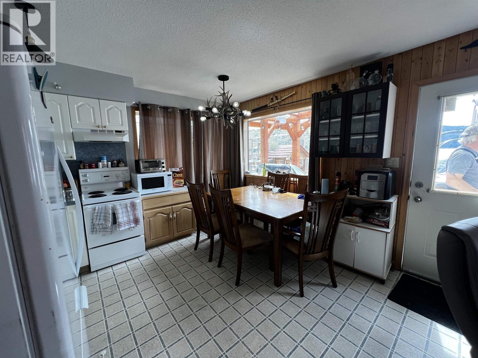 Cabin 5 153 Birch Bay Resort Road, Fraser Lake, British Columbia  V0J 1S0 - Photo 16 - R3084643