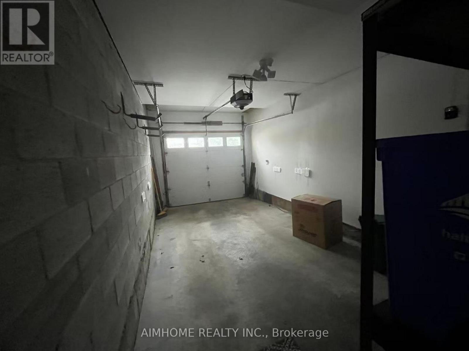 BSMT - 401 KITTRIDGE ROAD, Oakville, Ontario