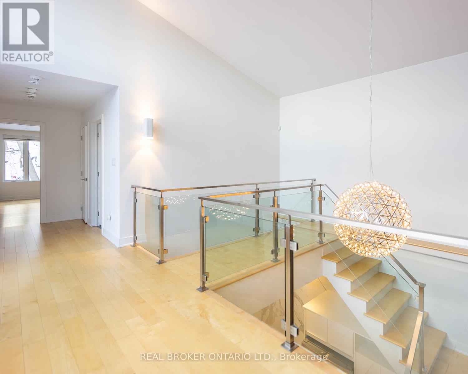 88 South Kingsway Way, Toronto, Ontario M6S 3T3 - Photo 17 - W12677336