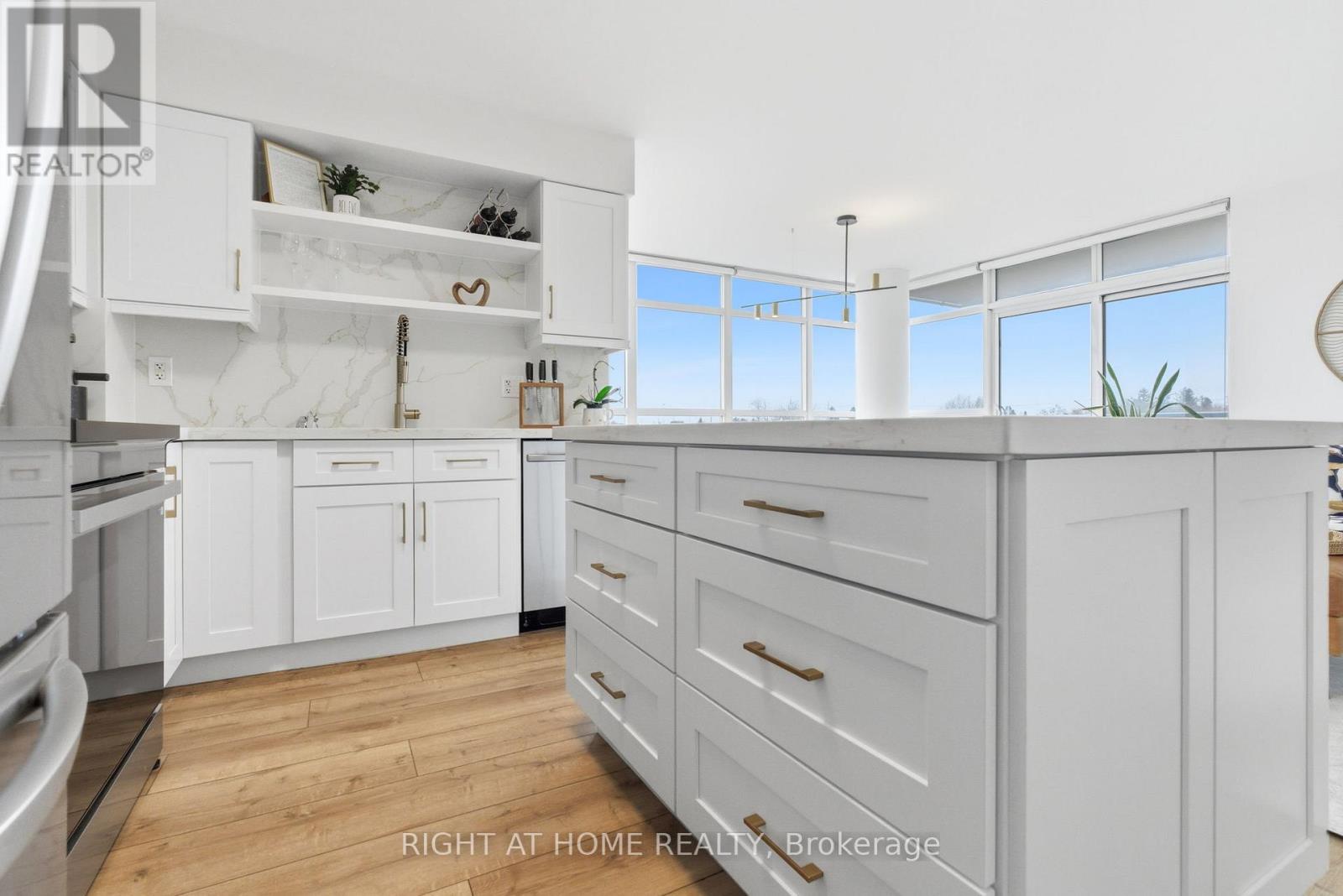 711 - 1600 Charles Street, Whitby, Ontario  L1N 0G4 - Photo 10 - E12740600