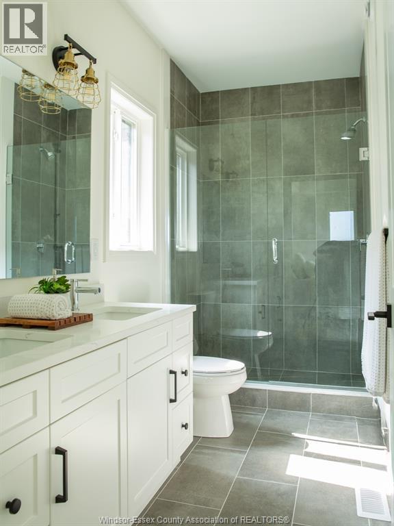 220 Mclellan Avenue, Amherstburg, Ontario  N9V 0H1 - Photo 16 - 26002180