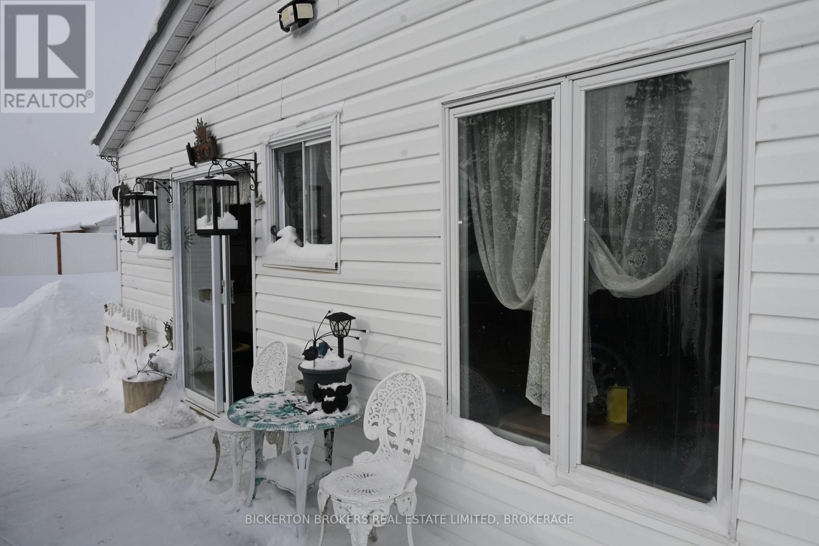 248 Cemetery Road, Gananoque, Ontario K7G 1V7 - Photo 5 - X12740596