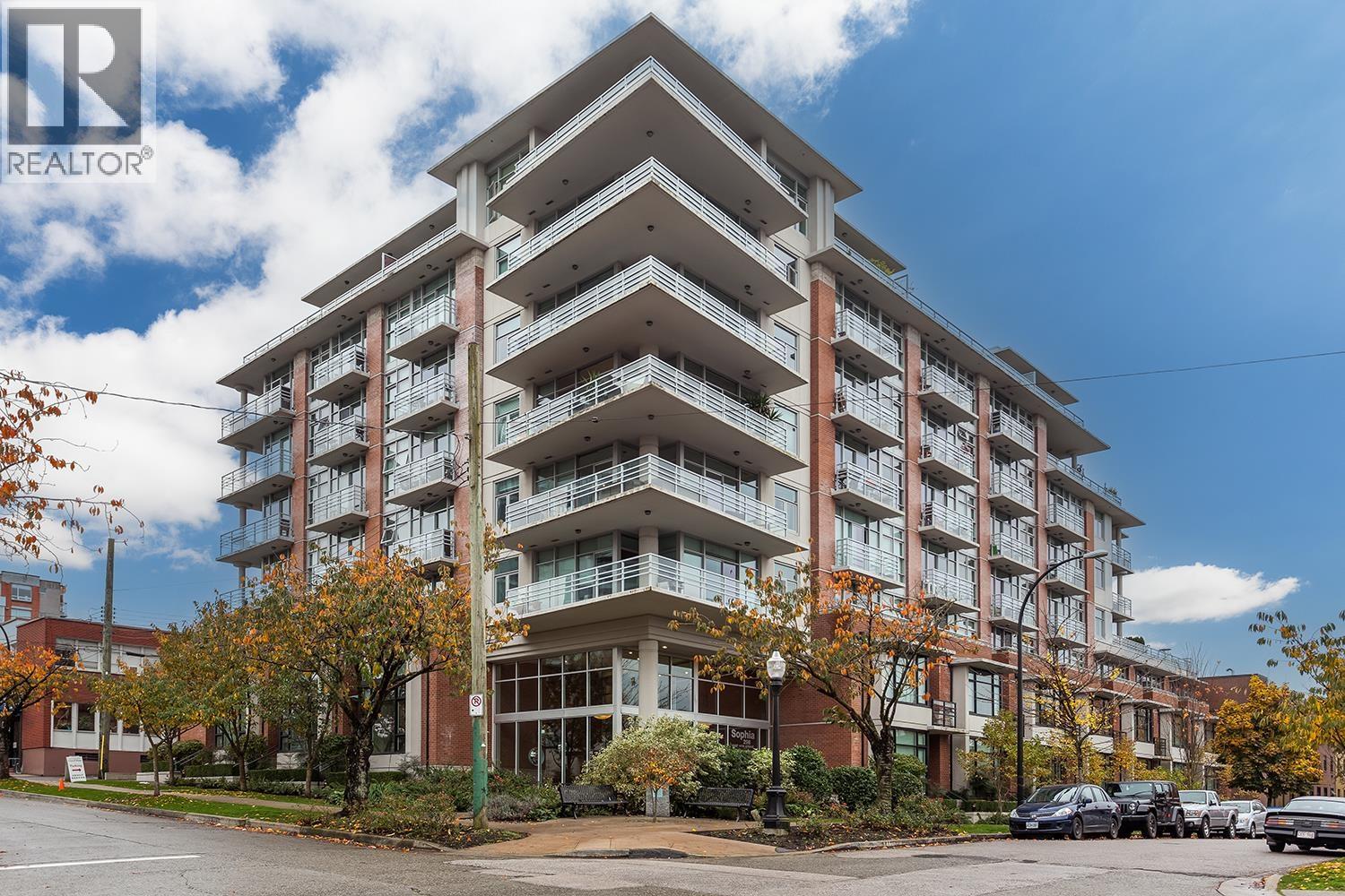 412 298 E 11TH AVENUE, Vancouver, British Columbia