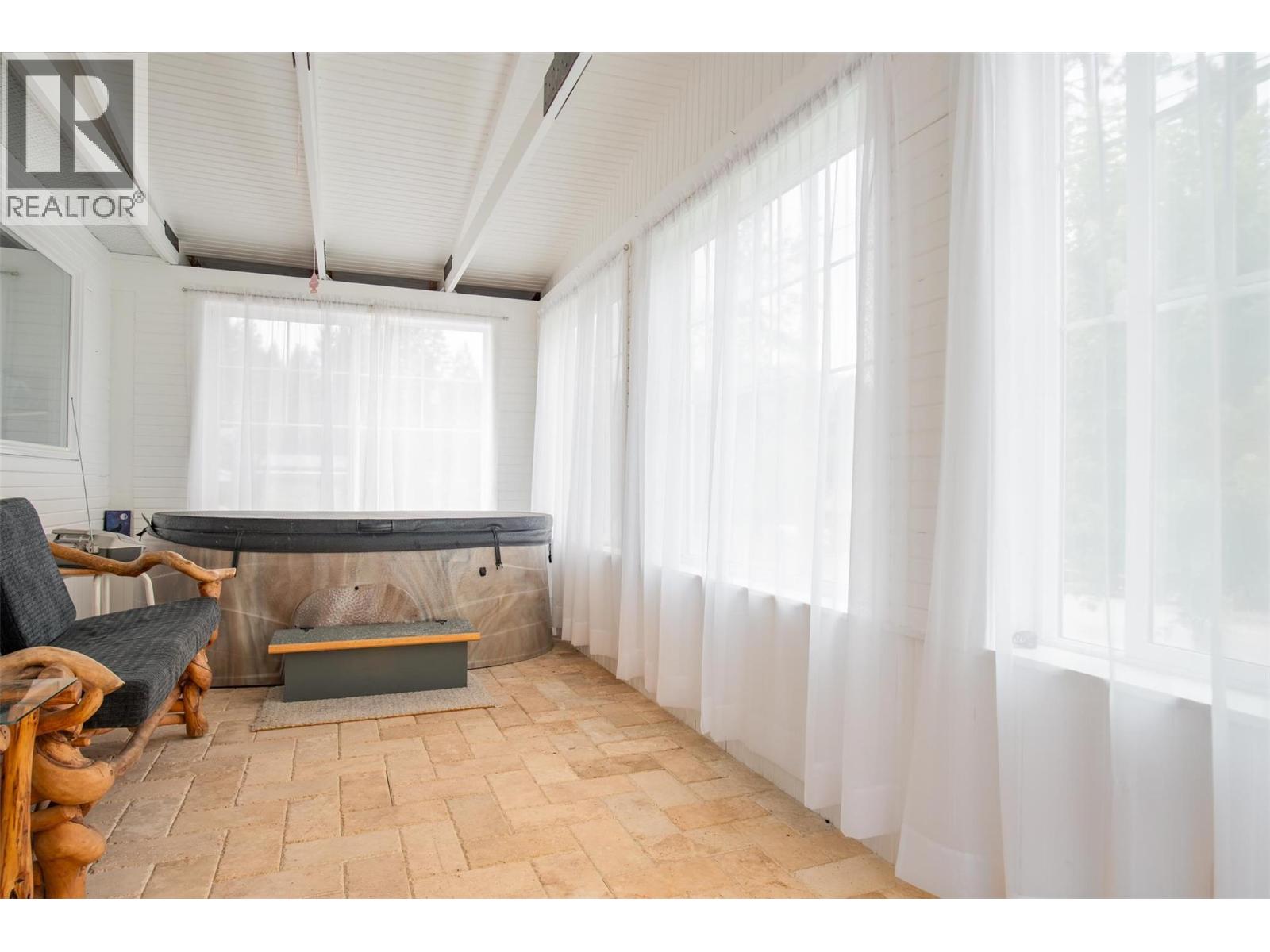 1664 Maida Road, Christina Lake, British Columbia  V0H 1E3 - Photo 18 - 10374273