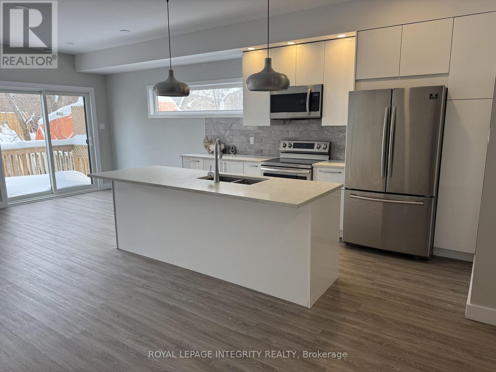 247 Granville Street, Ottawa, Ontario K1L 6Z3 - Photo 5 - X12740550