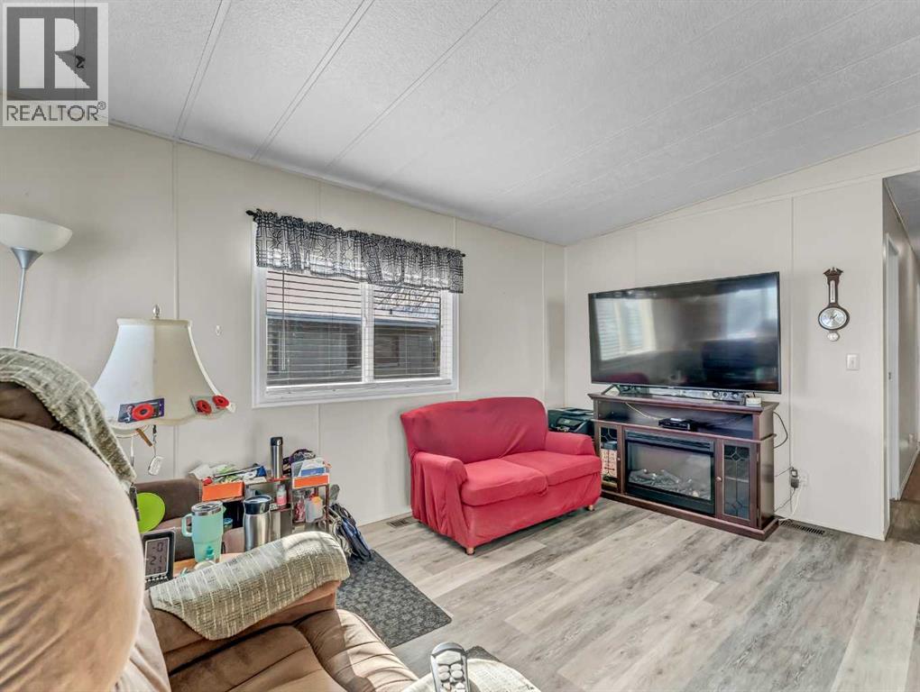 342 Cornell Crescent Sw, Medicine Hat, Alberta  T1A 7Z3 - Photo 5 - A2272796