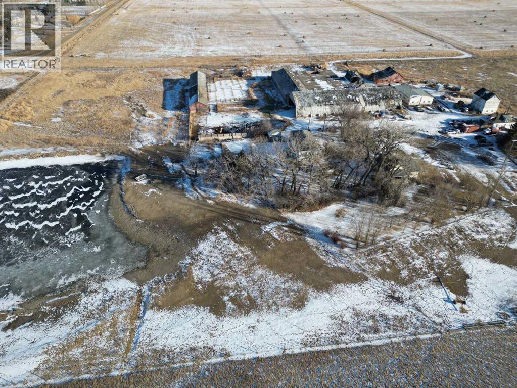 24 213032 Twp Rd. 94, Rural Lethbridge County, Alberta  T1J 5R2 - Photo 13 - A2281485