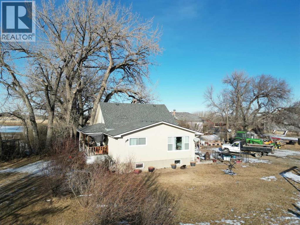 24 213032 Twp Rd. 94, Rural Lethbridge County, Alberta  T1J 5R2 - Photo 16 - A2281485