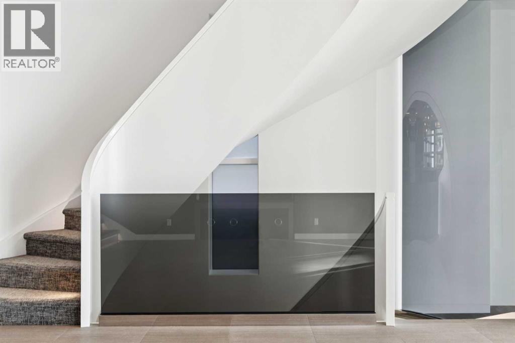 530 Crescent Road Nw, Calgary, Alberta  T2M 4A5 - Photo 21 - A2281135