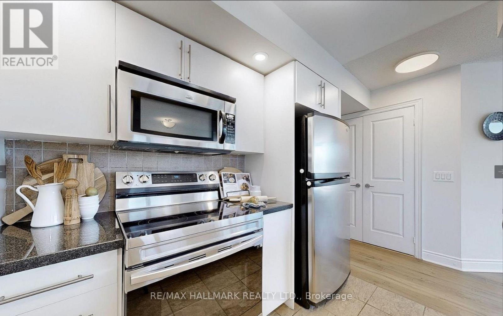 1719 - 500 Doris Avenue, Toronto, Ontario  M2N 0C7 - Photo 15 - C12740470