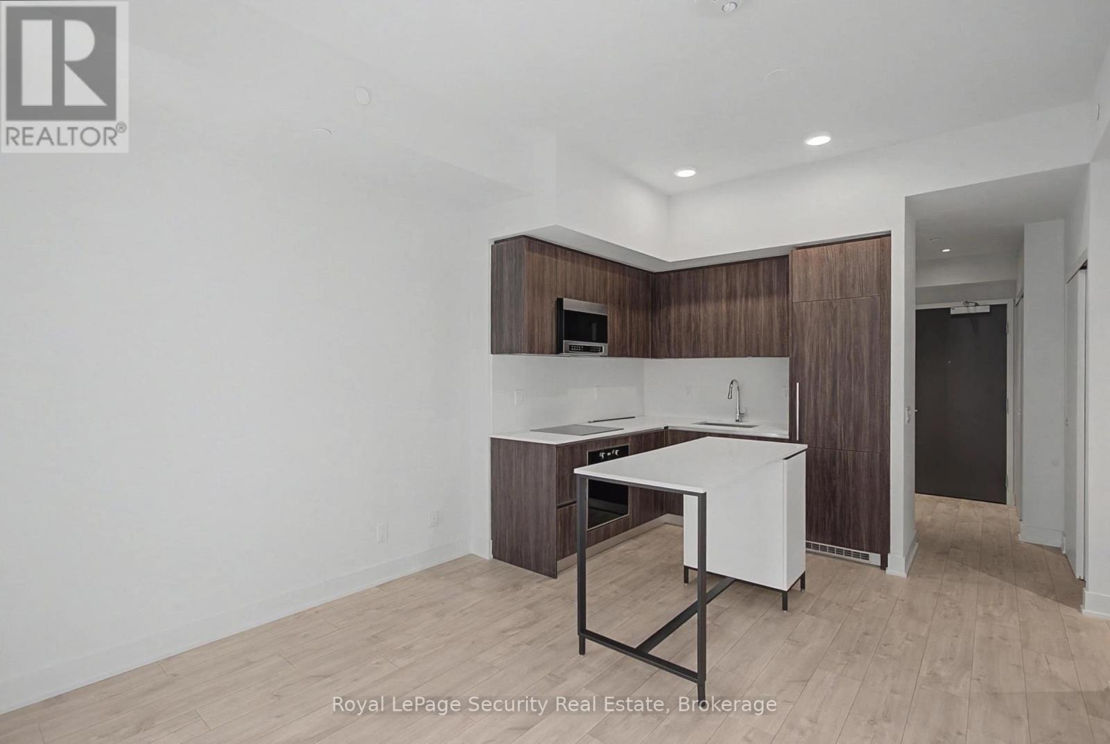 1305 - 8 Cumberland Street, Toronto, Ontario  M4W 0B6 - Photo 12 - C12740570