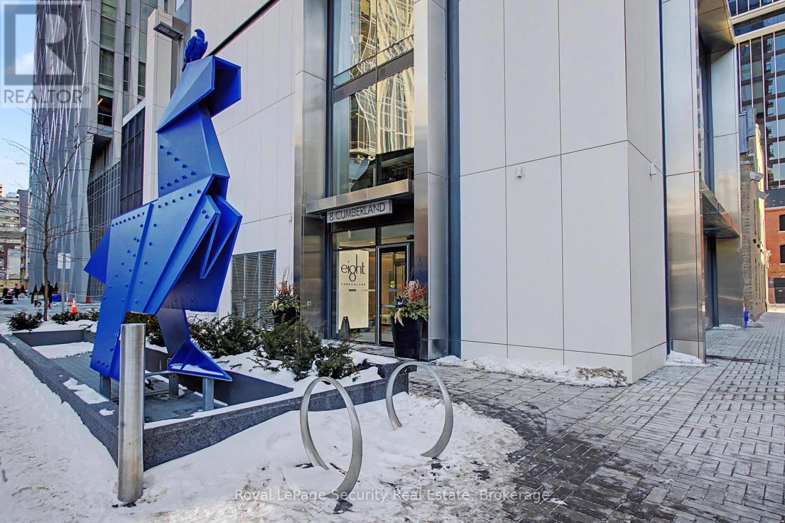 1305 - 8 Cumberland Street, Toronto, Ontario  M4W 0B6 - Photo 2 - C12740570