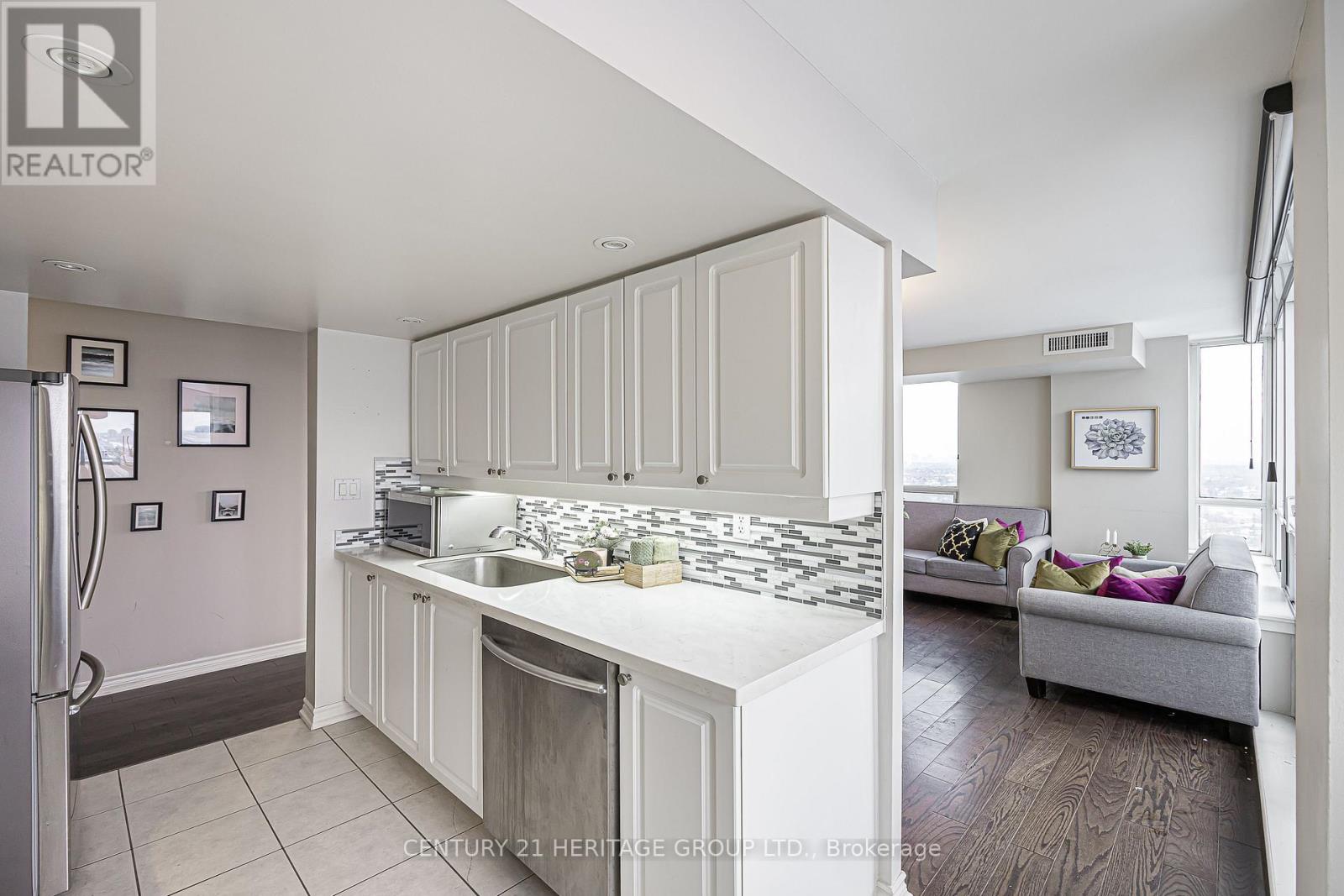 2510 - 1 Rean Drive, Toronto, Ontario  M2K 3C1 - Photo 14 - C12740578