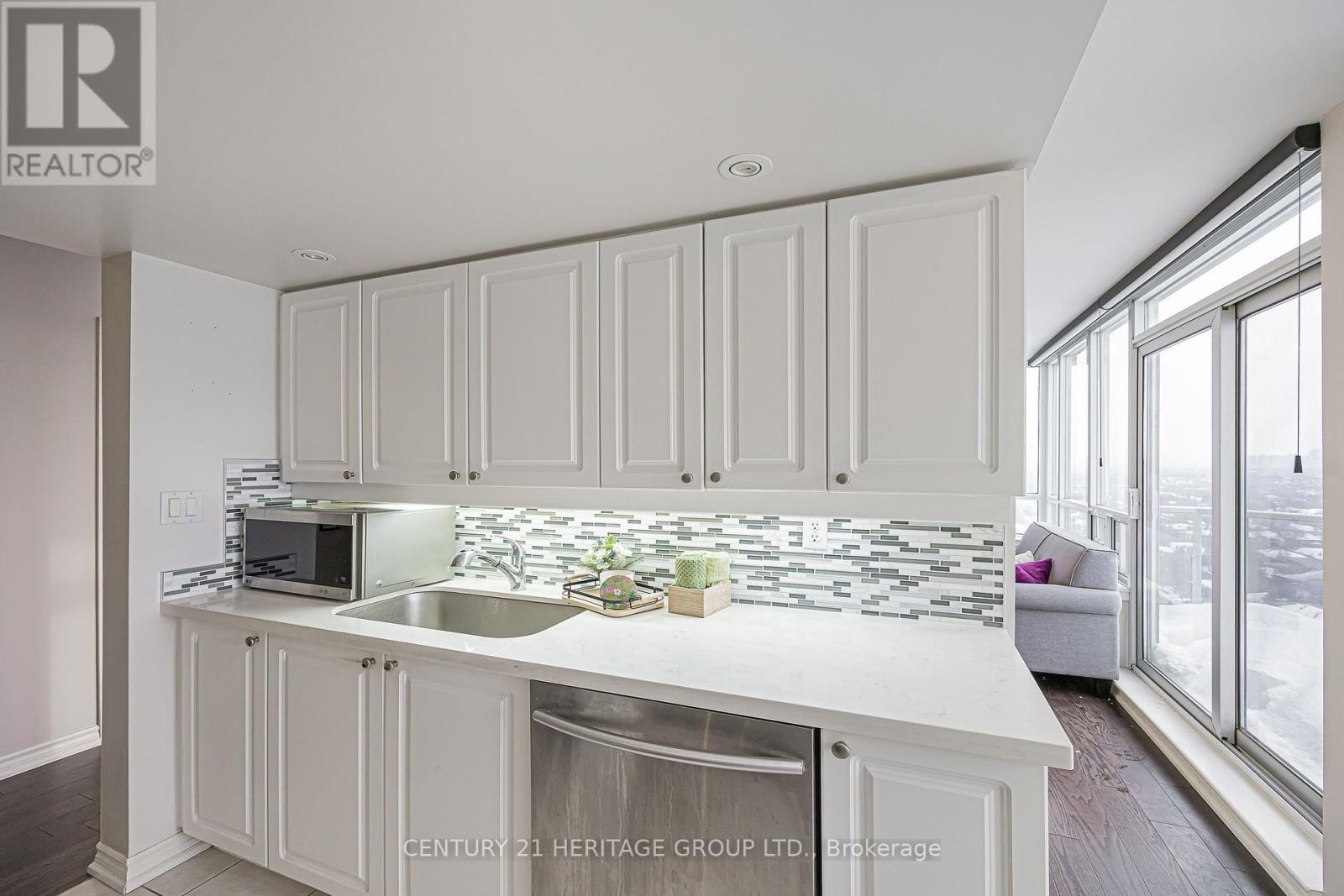 2510 - 1 Rean Drive, Toronto, Ontario  M2K 3C1 - Photo 16 - C12740578