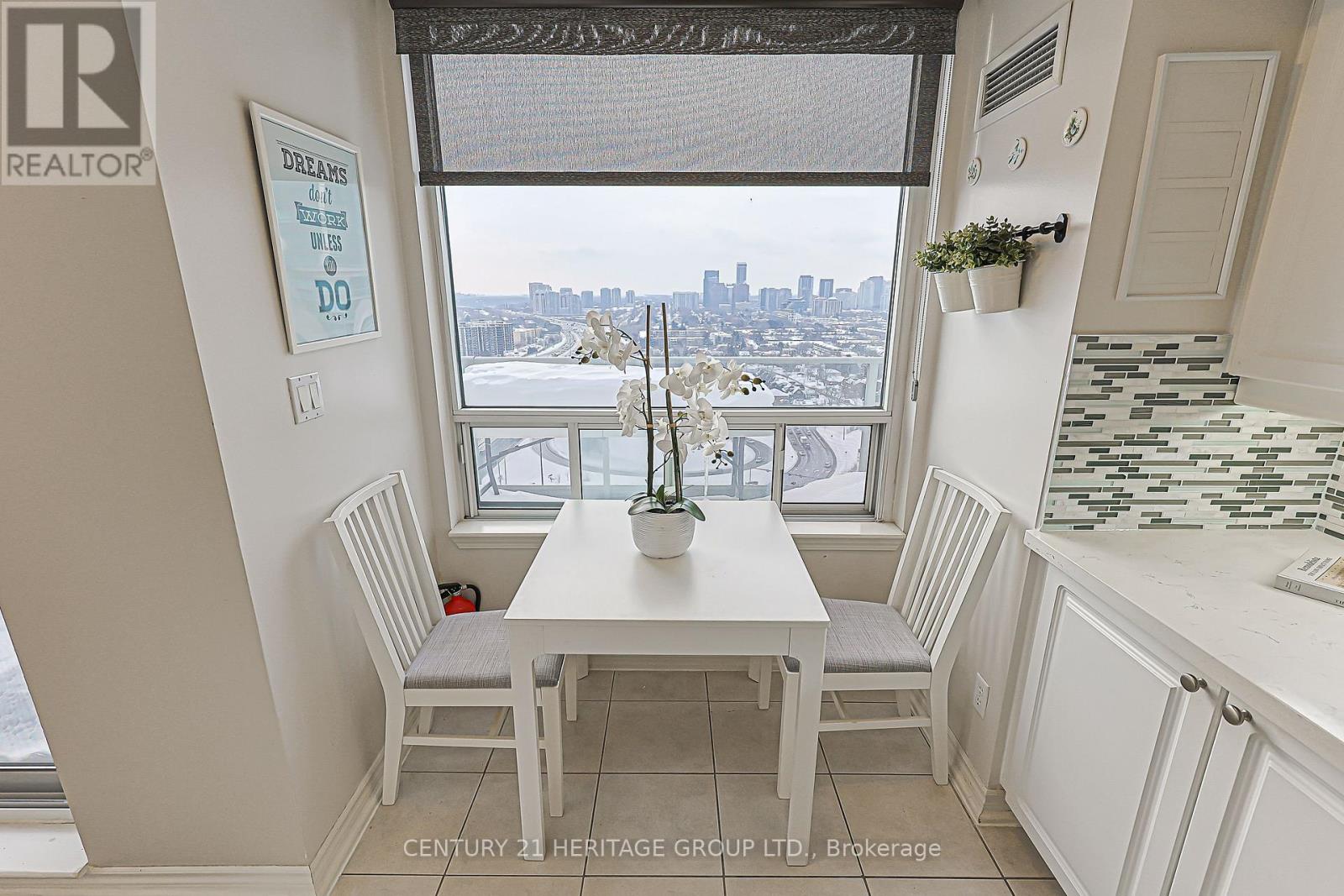 2510 - 1 Rean Drive, Toronto, Ontario  M2K 3C1 - Photo 17 - C12740578