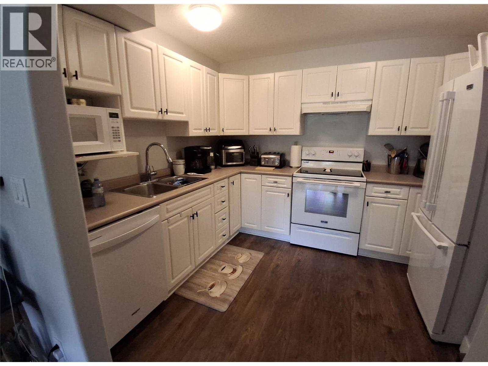 743 Okanagan Avenue Unit# 301, Chase, British Columbia  V0E 1M0 - Photo 3 - 10360741