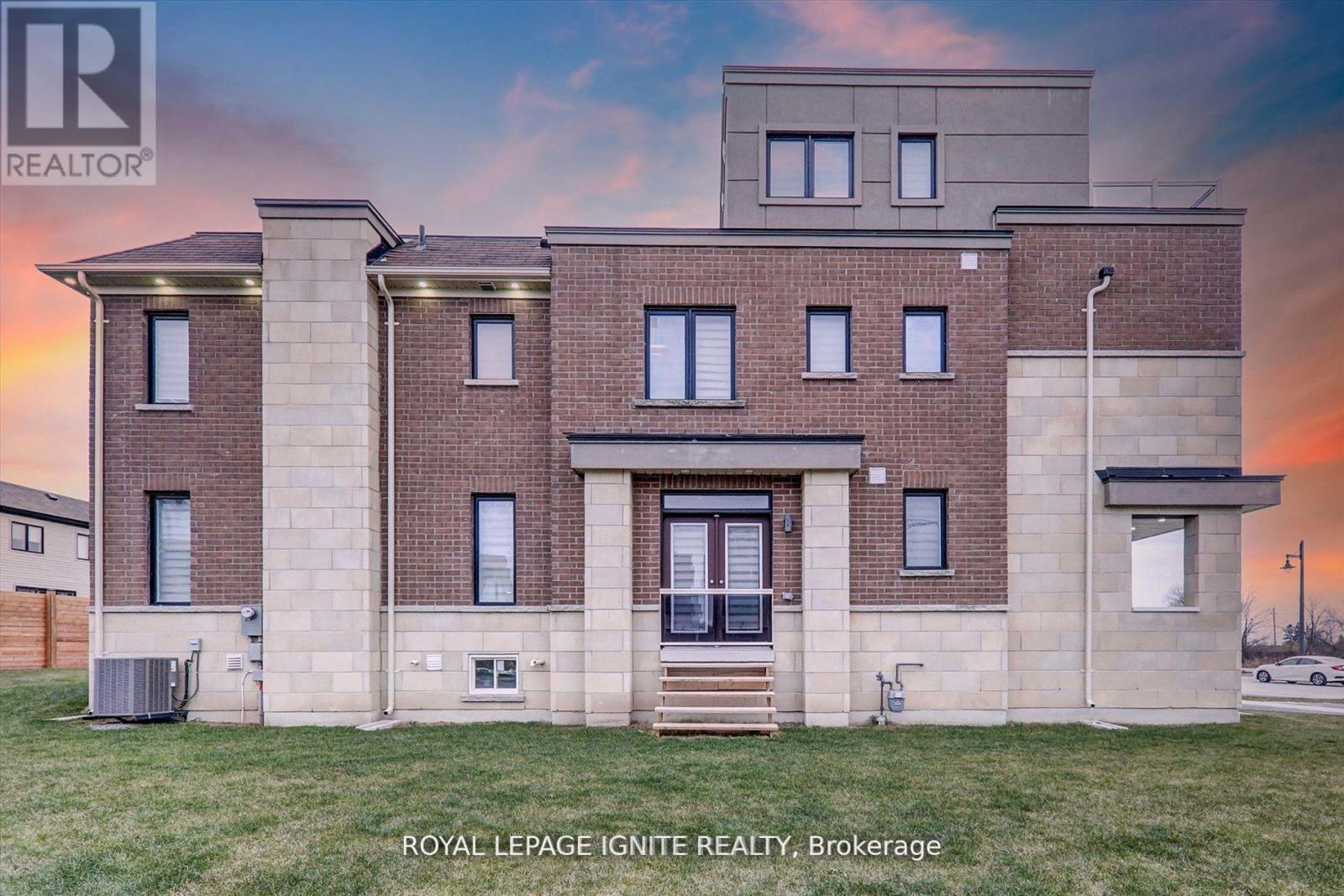 101 East Shore Drive, Clarington, Ontario  L1C 1Z8 - Photo 2 - E12740494