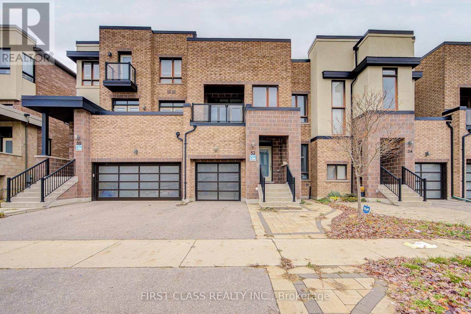 52 HELLIWELL CRESCENT, Richmond Hill, Ontario