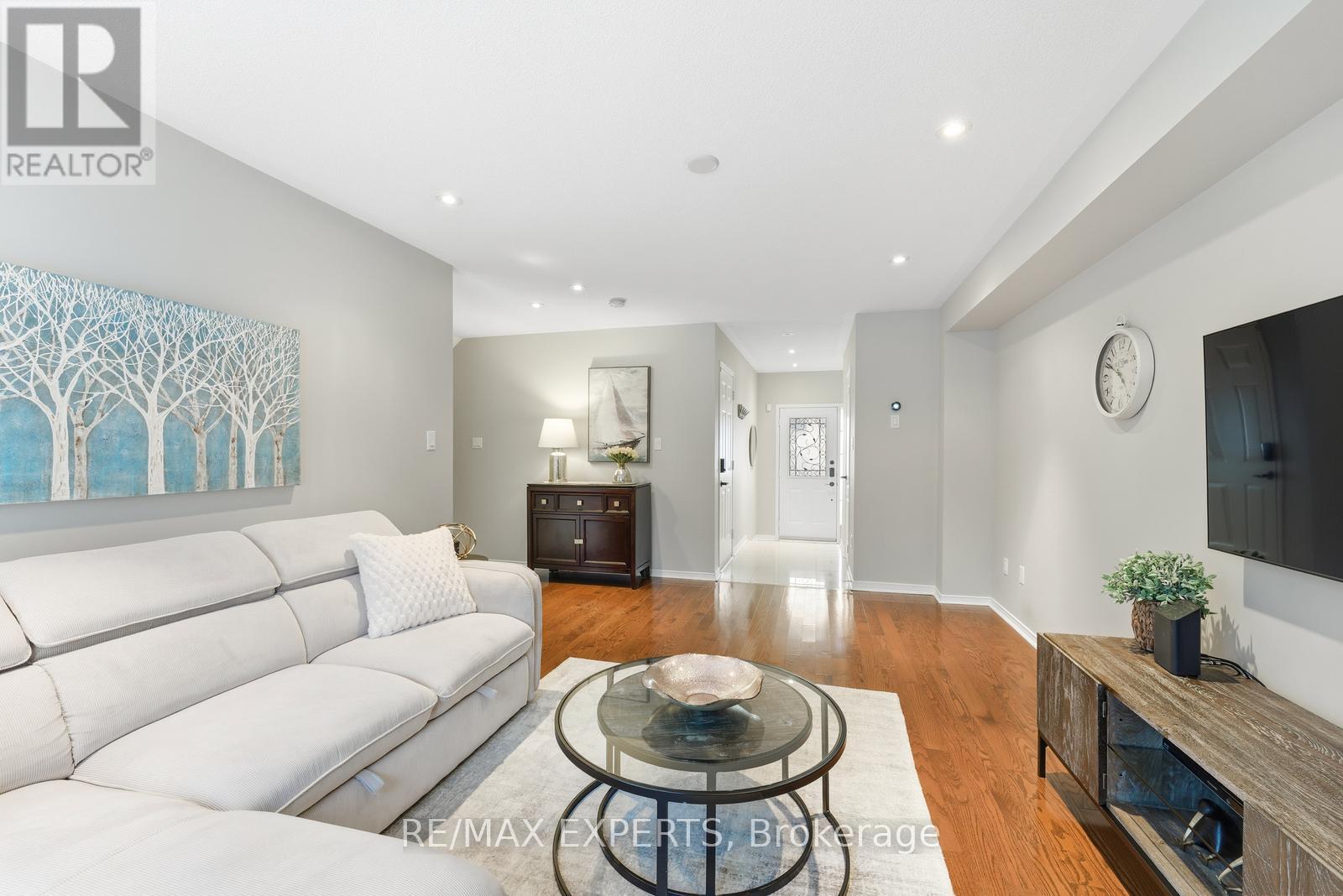 75 Delattaye Avenue, Aurora, Ontario  L4G 7T8 - Photo 13 - N12740552