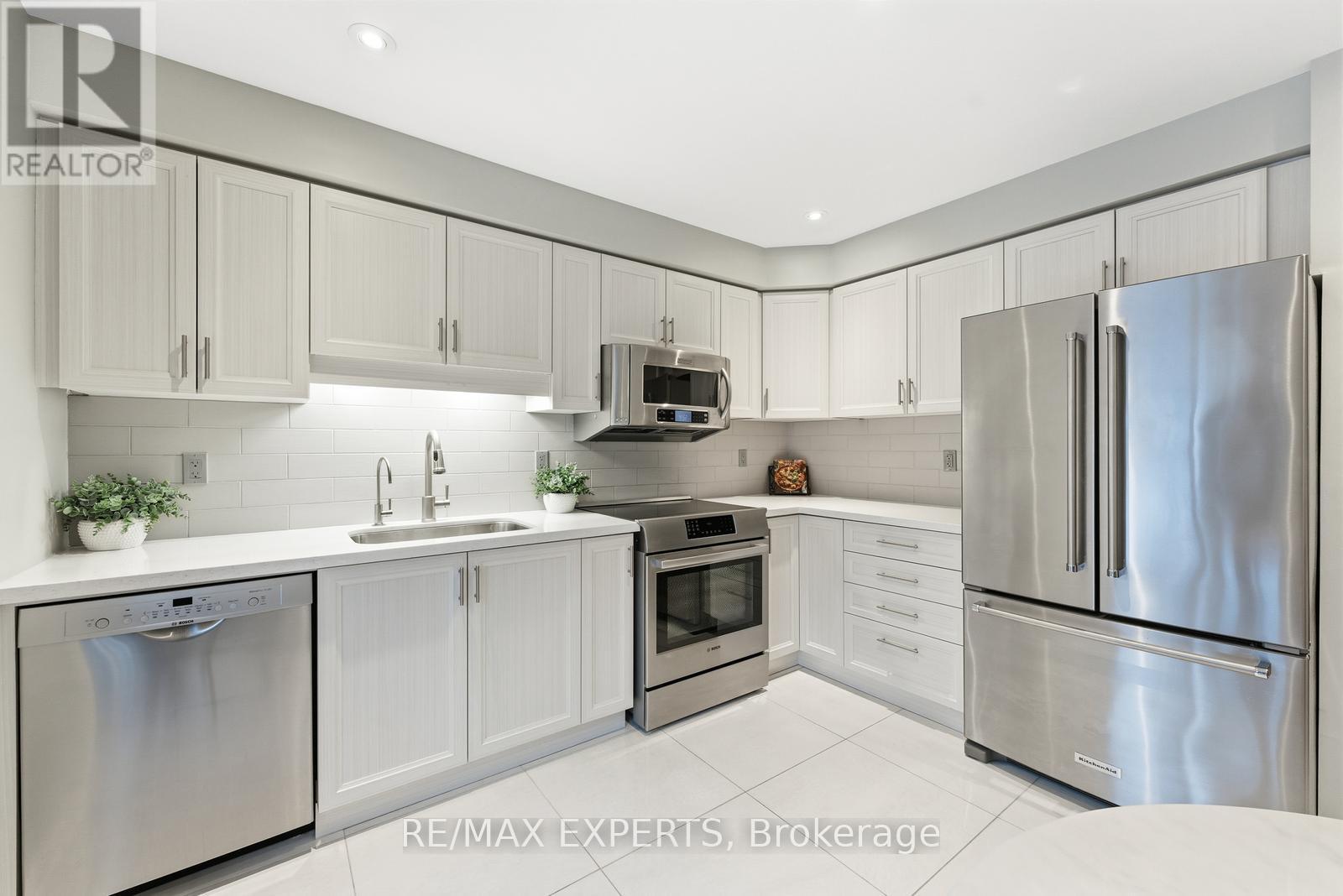 75 Delattaye Avenue, Aurora, Ontario  L4G 7T8 - Photo 15 - N12740552