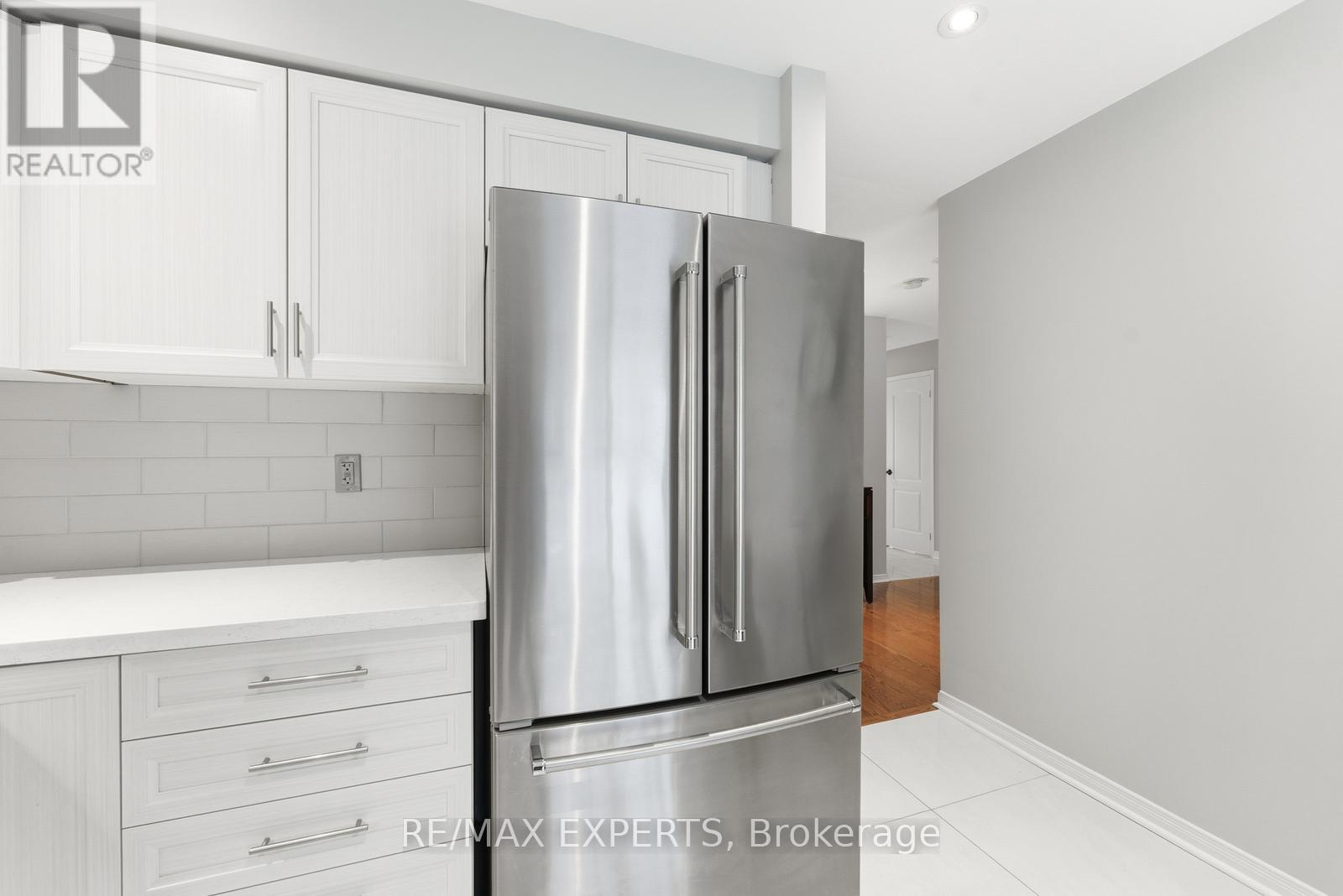 75 Delattaye Avenue, Aurora, Ontario  L4G 7T8 - Photo 18 - N12740552