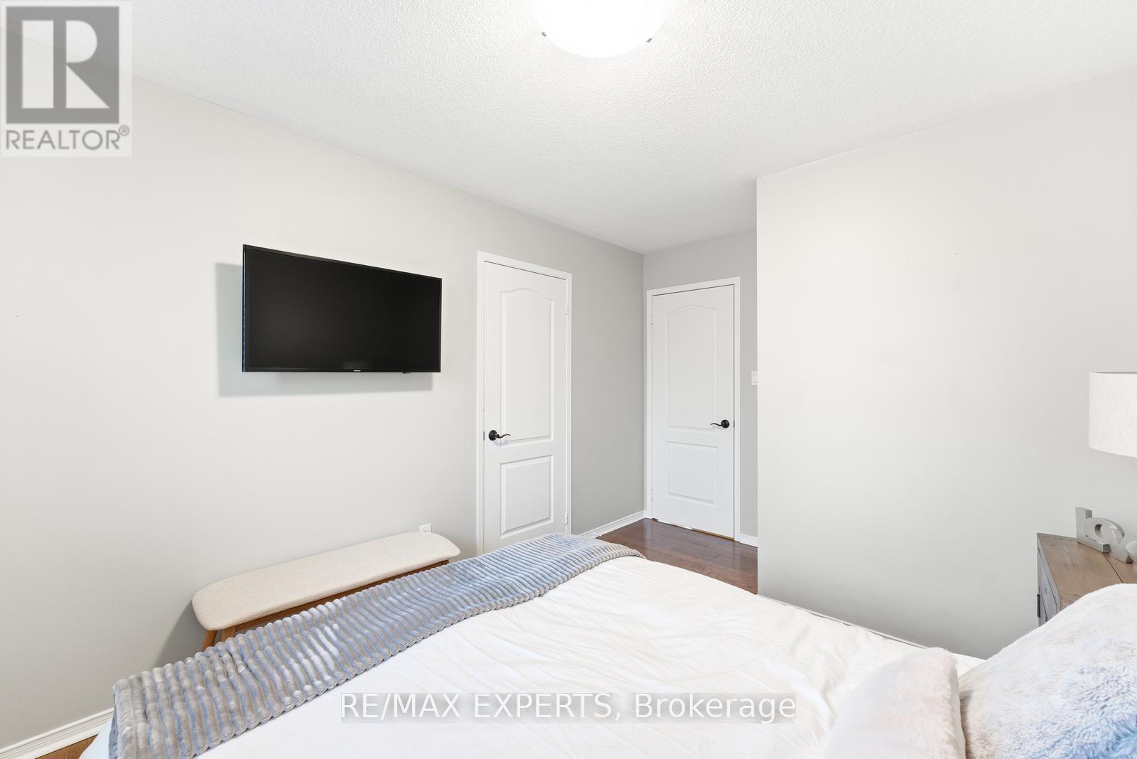 75 Delattaye Avenue, Aurora, Ontario  L4G 7T8 - Photo 32 - N12740552