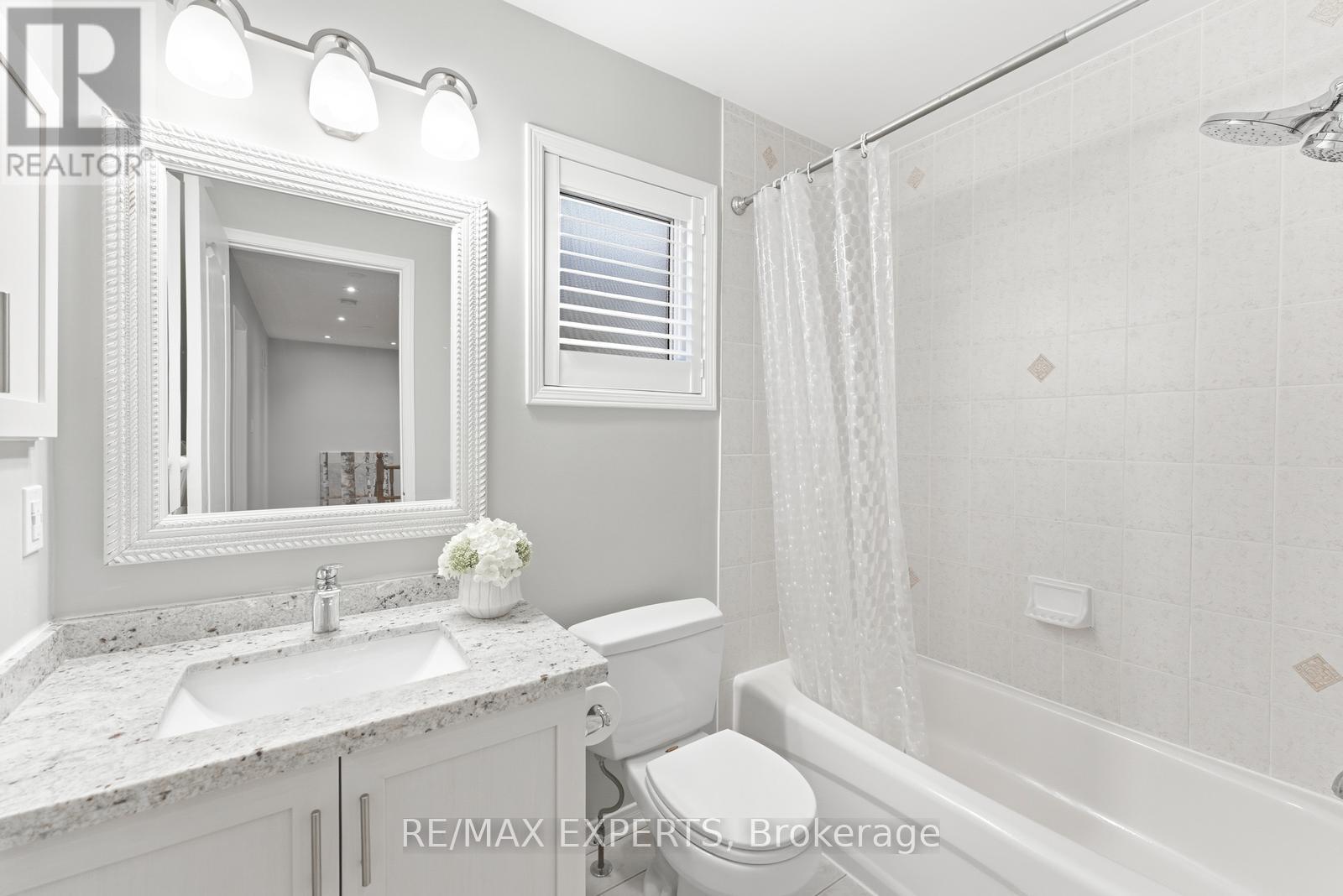 75 Delattaye Avenue, Aurora, Ontario  L4G 7T8 - Photo 33 - N12740552