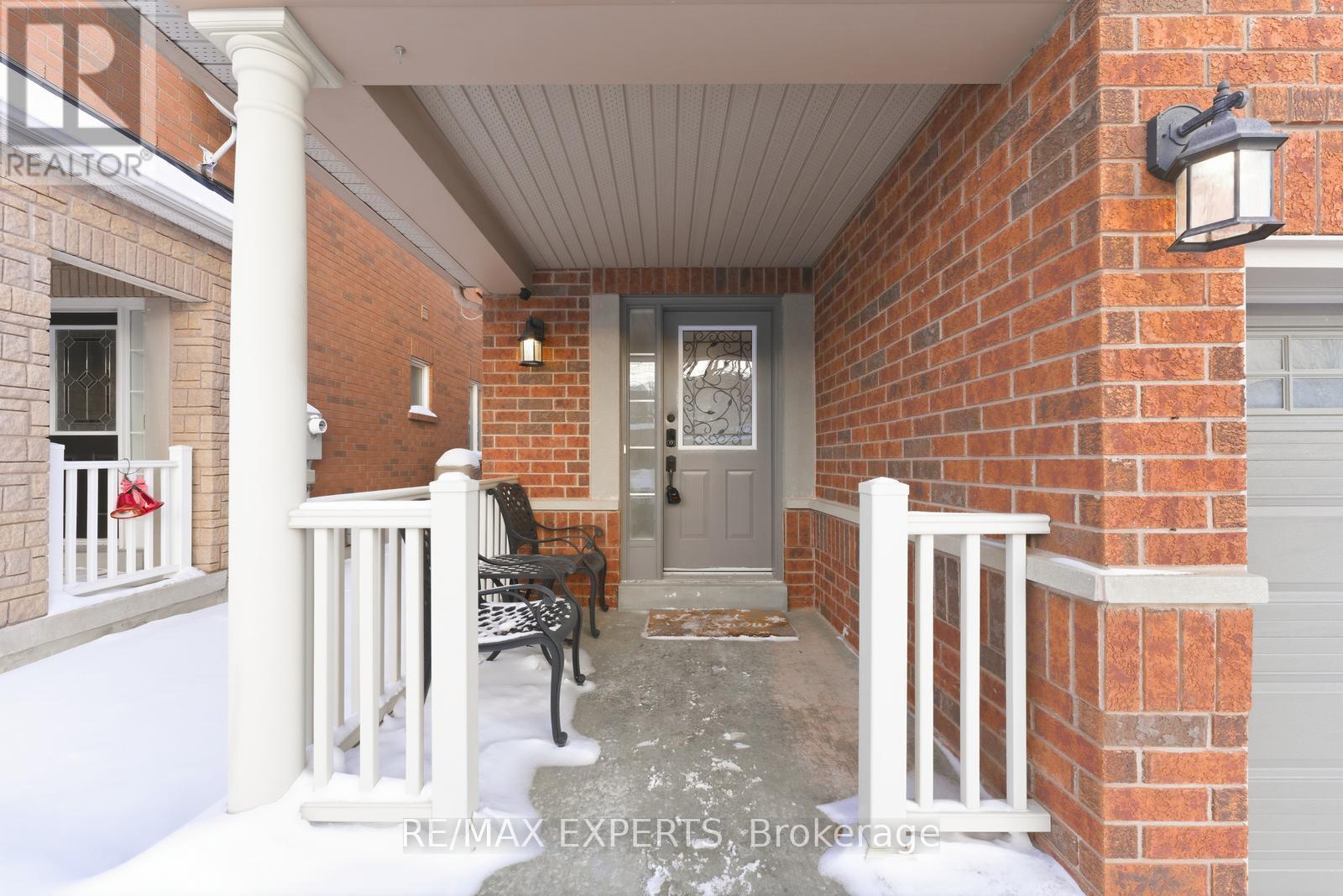 75 Delattaye Avenue, Aurora, Ontario  L4G 7T8 - Photo 5 - N12740552