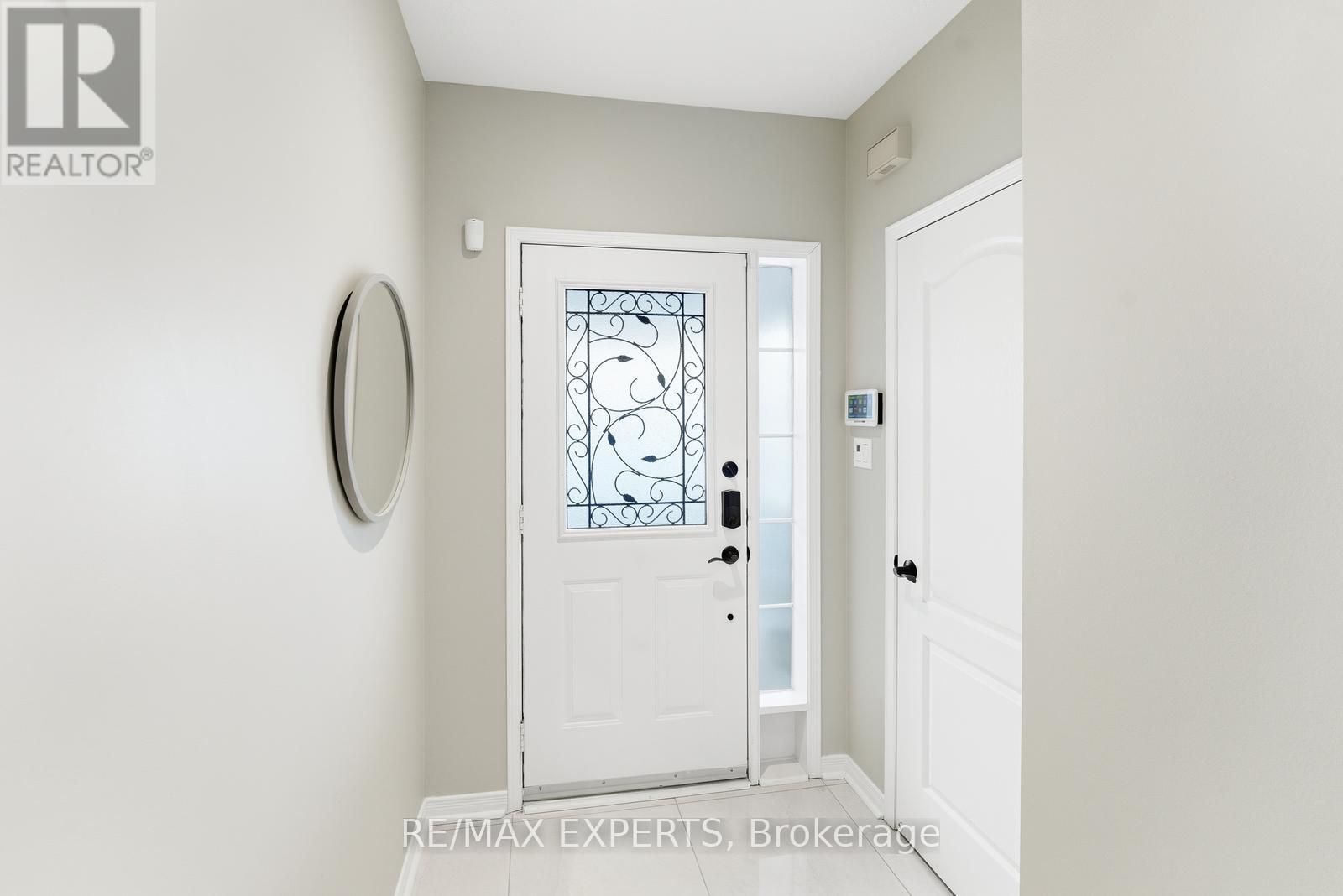 75 Delattaye Avenue, Aurora, Ontario  L4G 7T8 - Photo 6 - N12740552