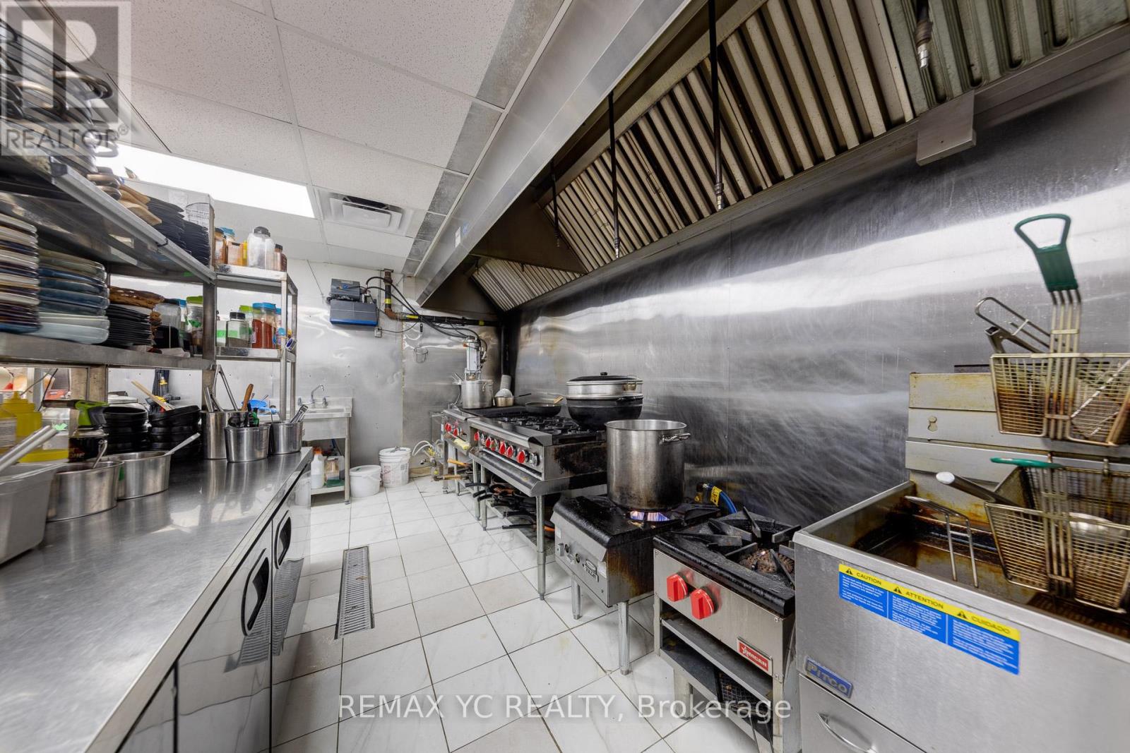 27 - 5 Glen Cameron Road, Markham, Ontario  L3T 5W2 - Photo 29 - N12740574