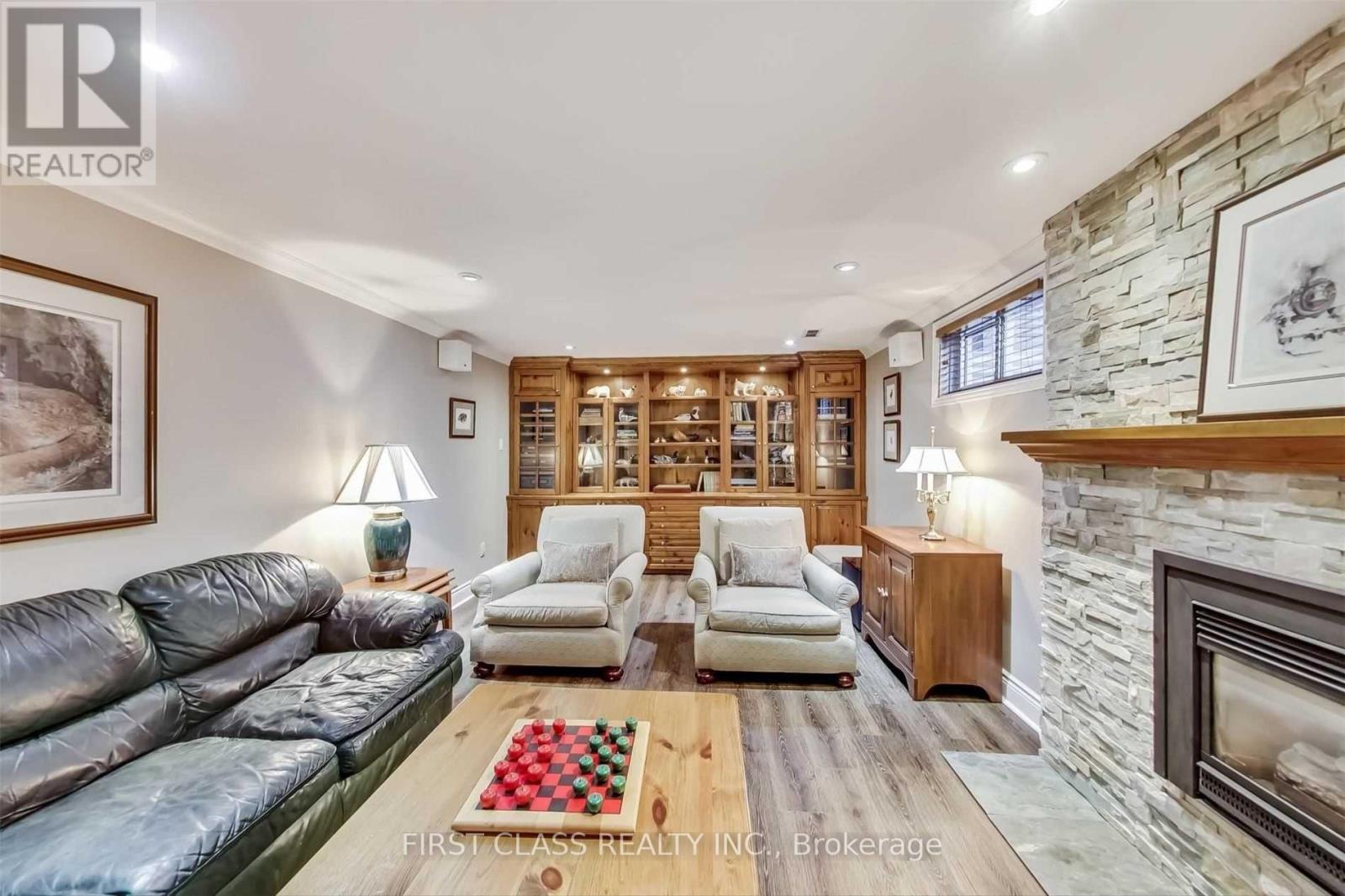 20 East Drive E, Markham, Ontario  L6G 1A4 - Photo 11 - N12740584