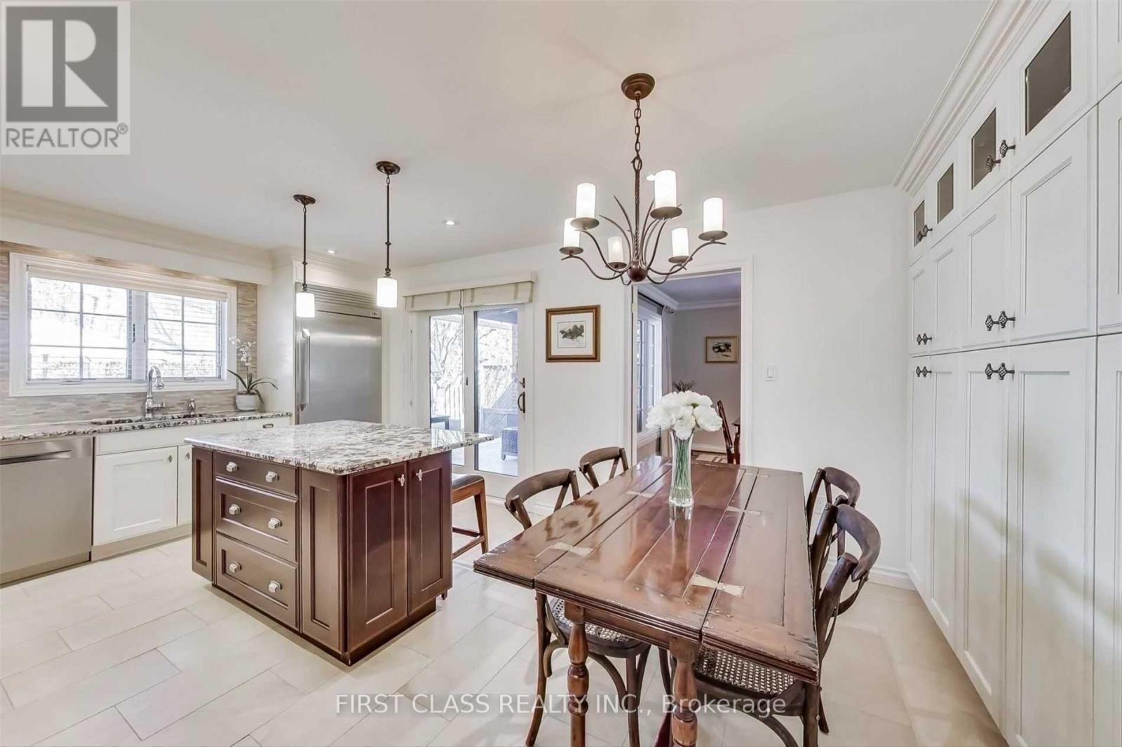 20 East Drive E, Markham, Ontario  L6G 1A4 - Photo 6 - N12740584