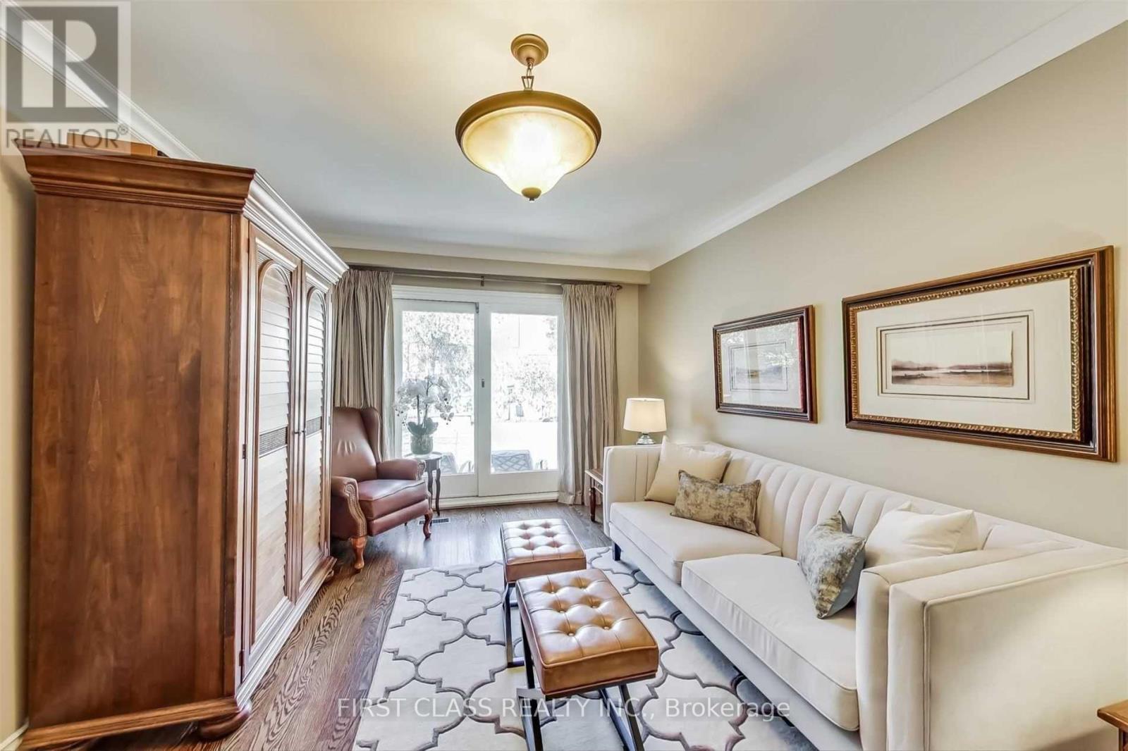 20 East Drive E, Markham, Ontario  L6G 1A4 - Photo 7 - N12740584