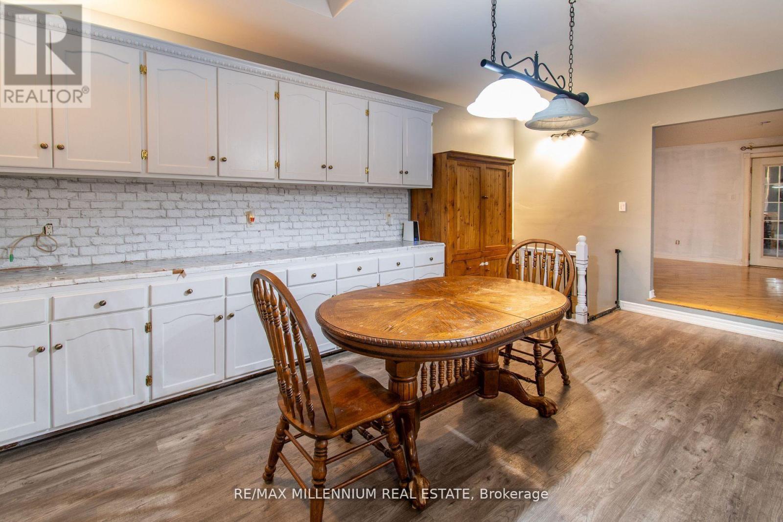 3021 Pinegrove Road, Springwater, Ontario  L0M 1T2 - Photo 12 - S12740474