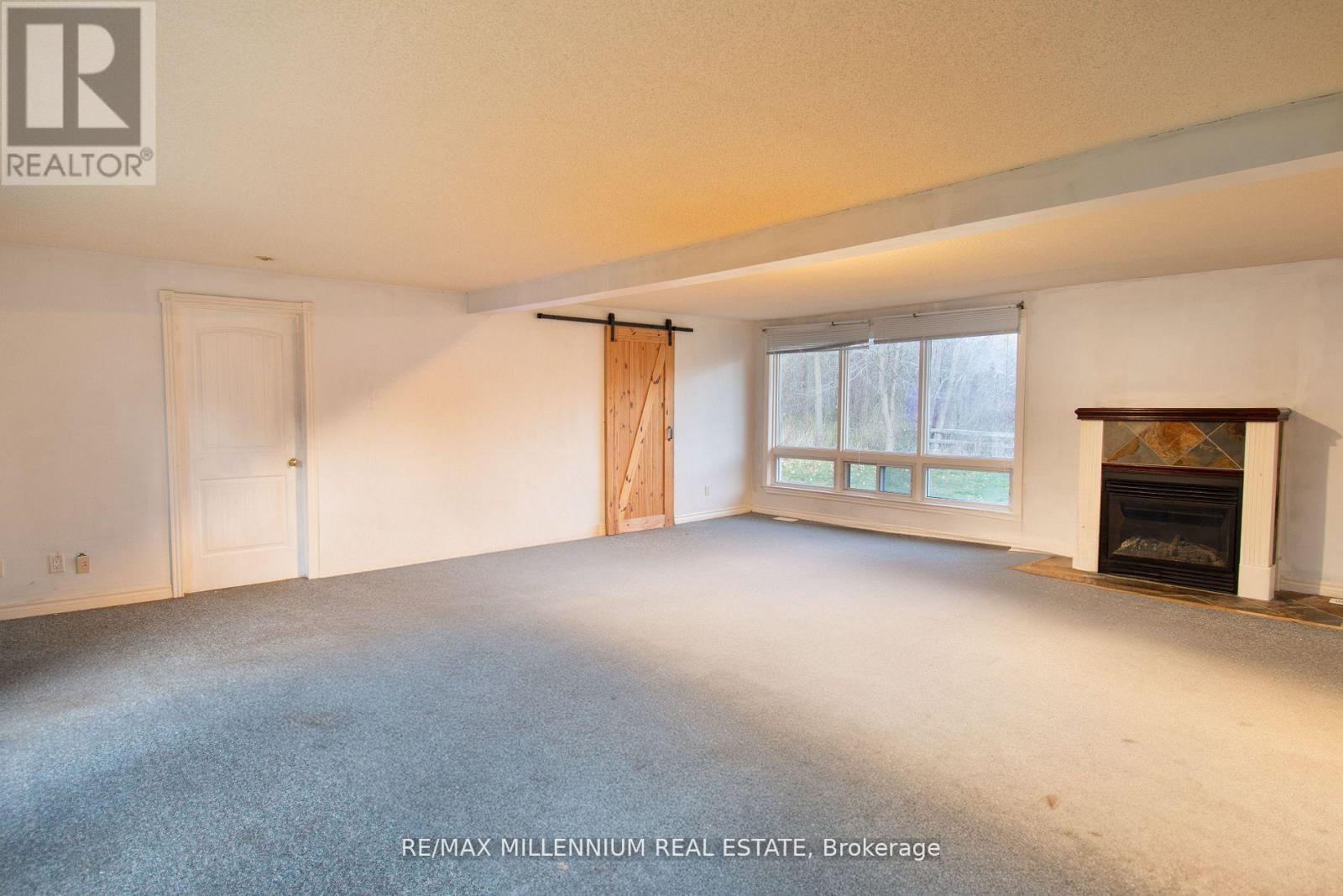 3021 Pinegrove Road, Springwater, Ontario  L0M 1T2 - Photo 16 - S12740474