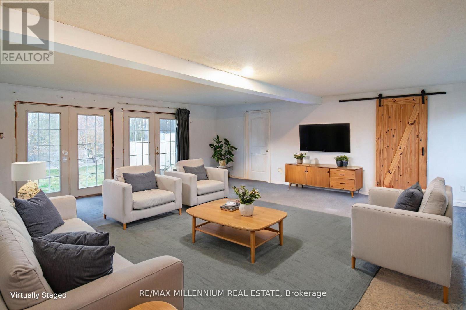 3021 Pinegrove Road, Springwater, Ontario  L0M 1T2 - Photo 17 - S12740474