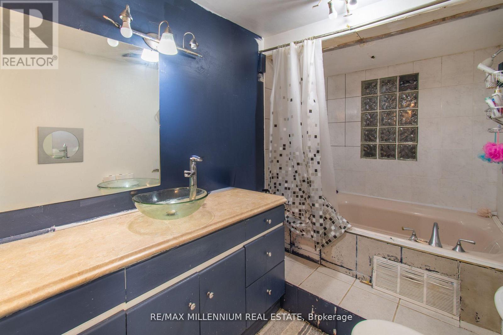 3021 Pinegrove Road, Springwater, Ontario  L0M 1T2 - Photo 32 - S12740474