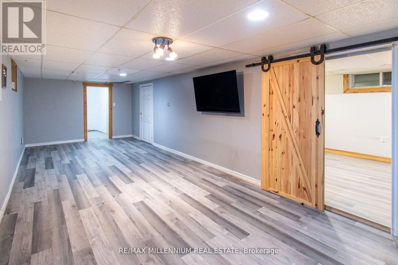 3021 Pinegrove Road, Springwater, Ontario  L0M 1T2 - Photo 34 - S12740474