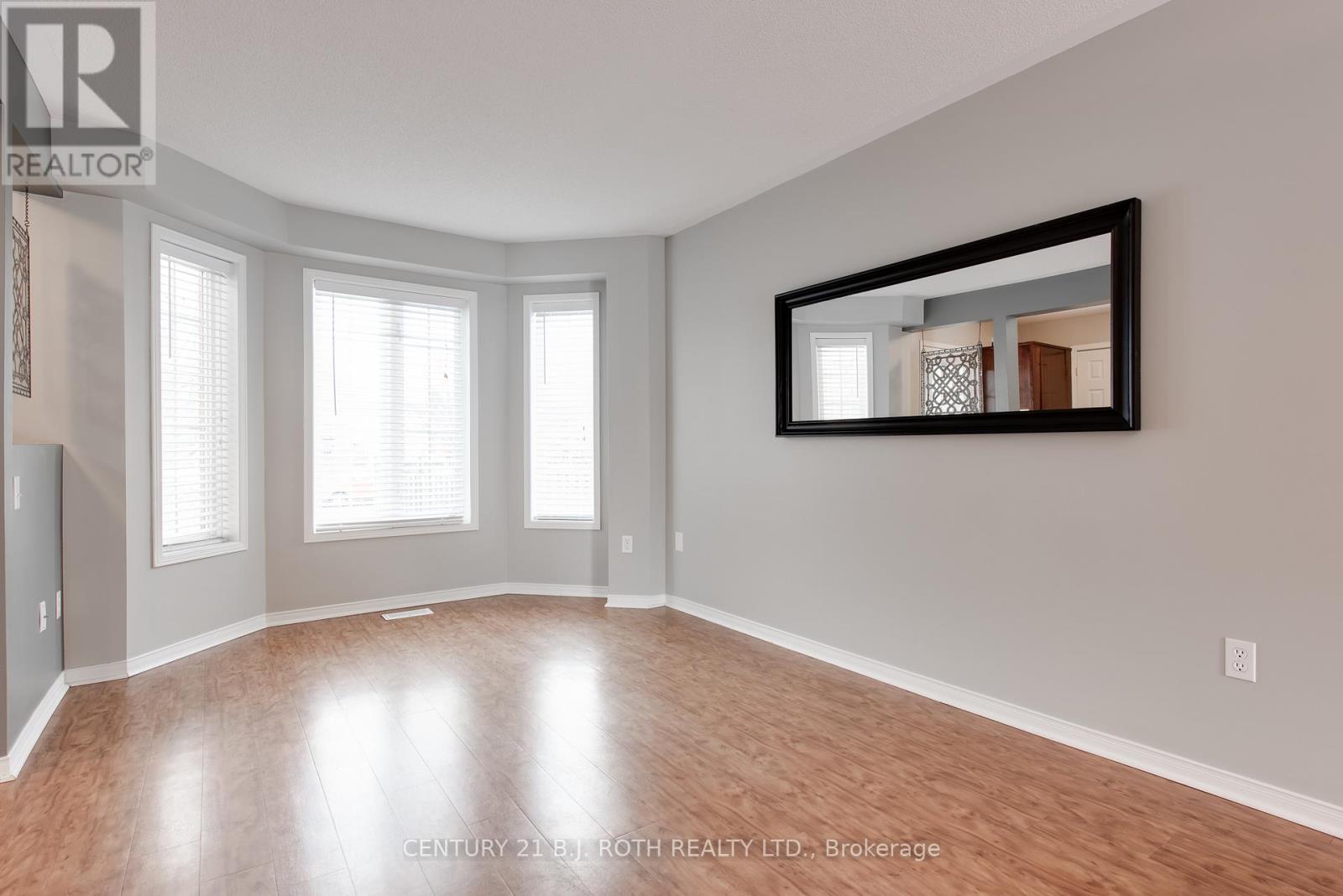 7 Drake Drive, Barrie (Painswick South), Ontario  L4N 8W3 - Photo 12 - S12740510