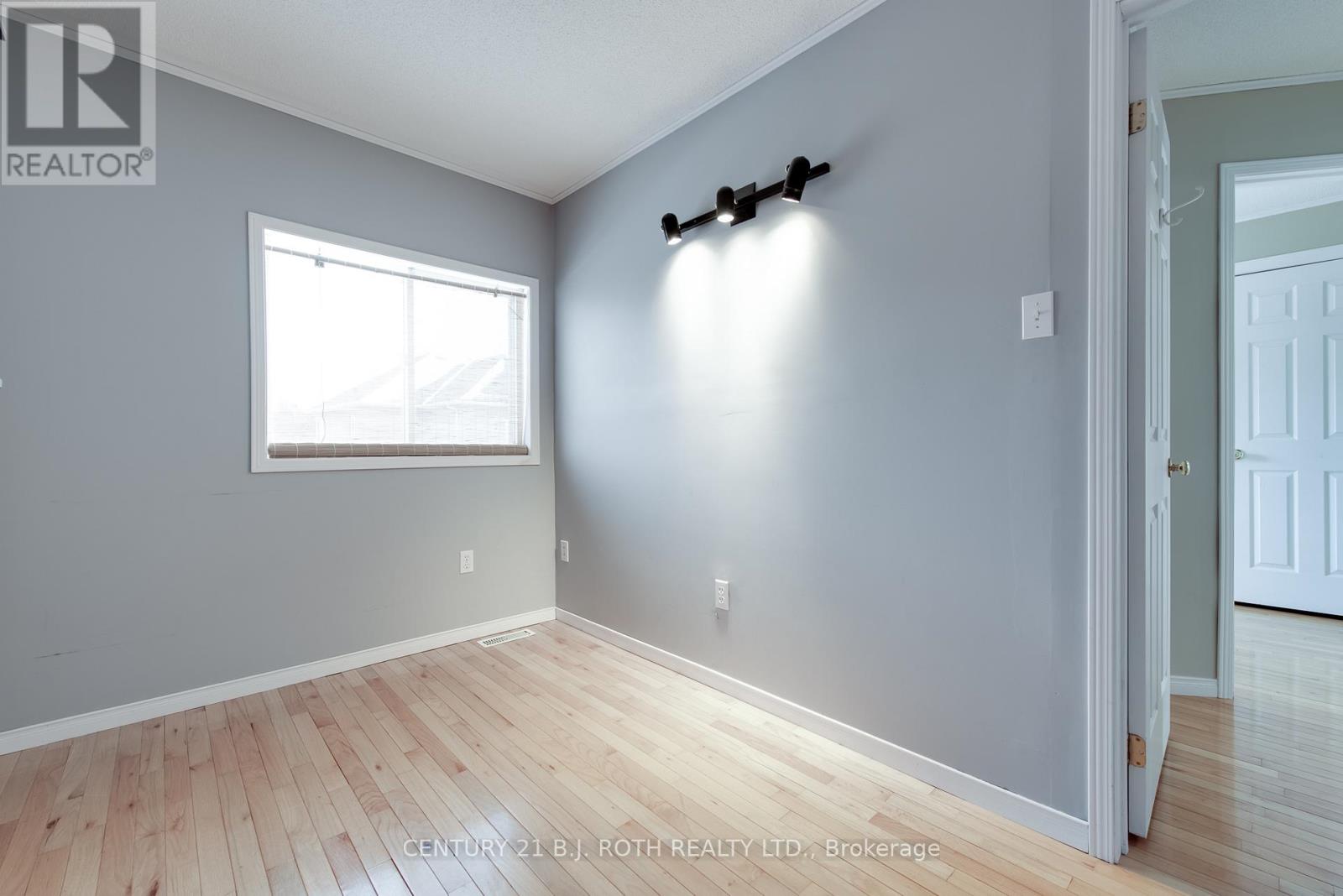 7 Drake Drive, Barrie (Painswick South), Ontario  L4N 8W3 - Photo 24 - S12740510