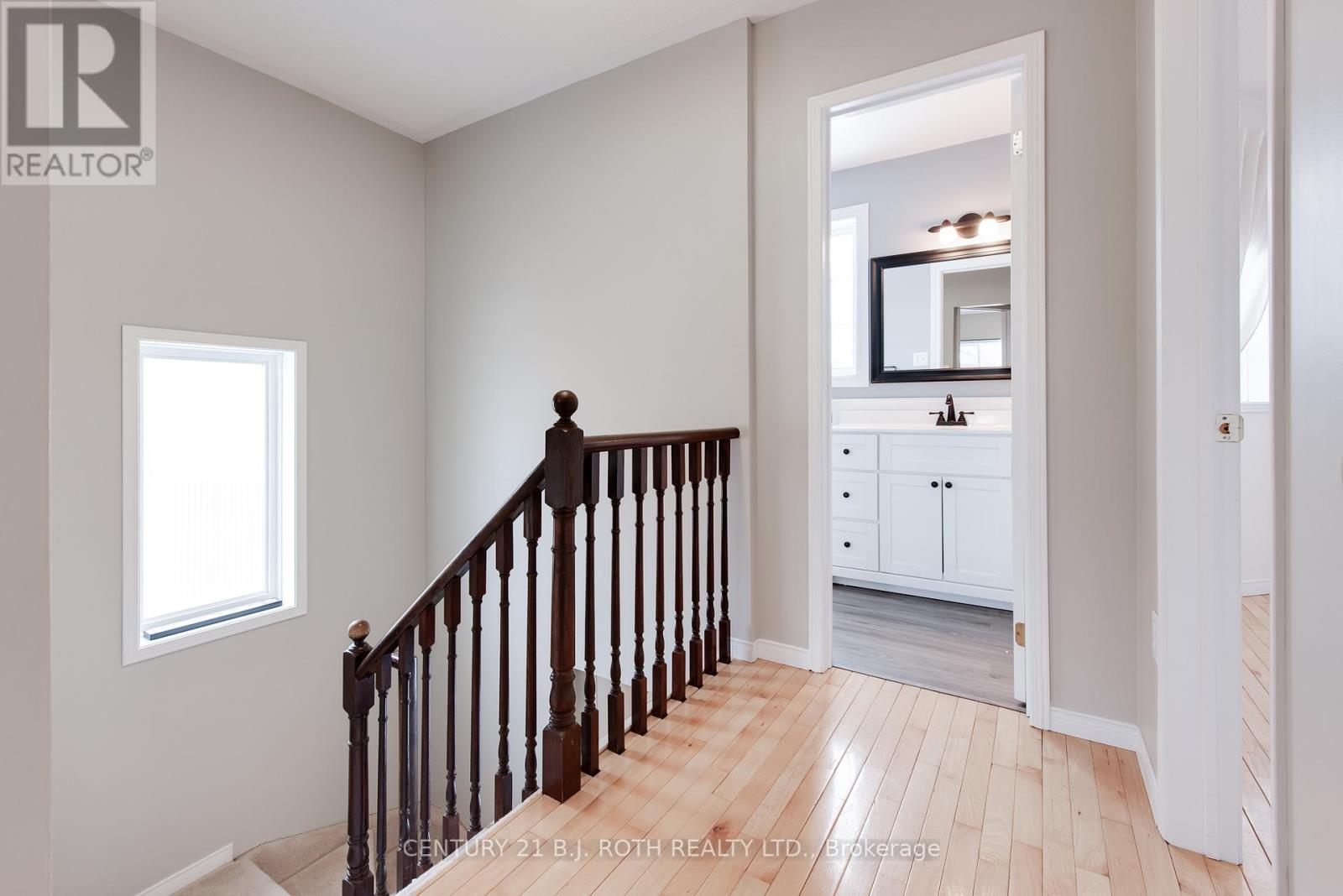 7 Drake Drive, Barrie (Painswick South), Ontario  L4N 8W3 - Photo 25 - S12740510