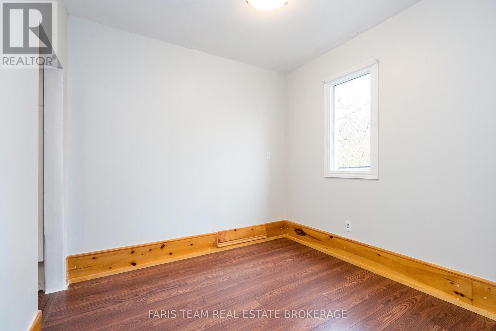 3 Courtland Street, Orillia, Ontario  L3V 1A4 - Photo 18 - S12740528