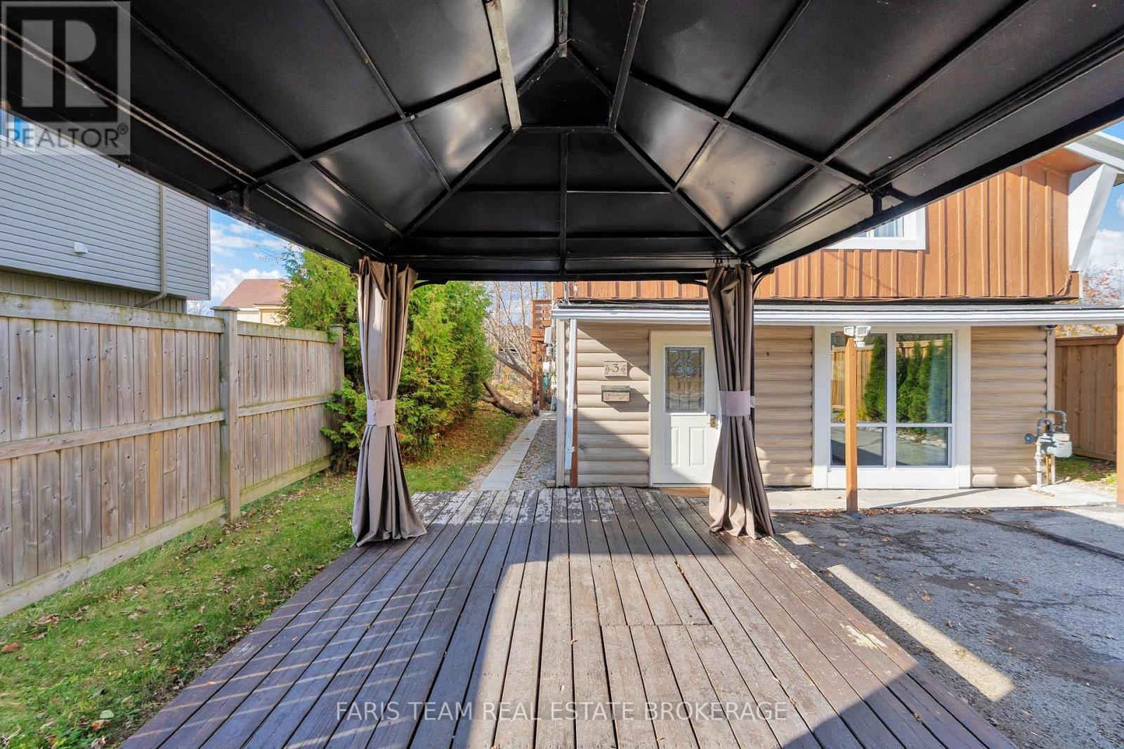 3 Courtland Street, Orillia, Ontario  L3V 1A4 - Photo 4 - S12740528