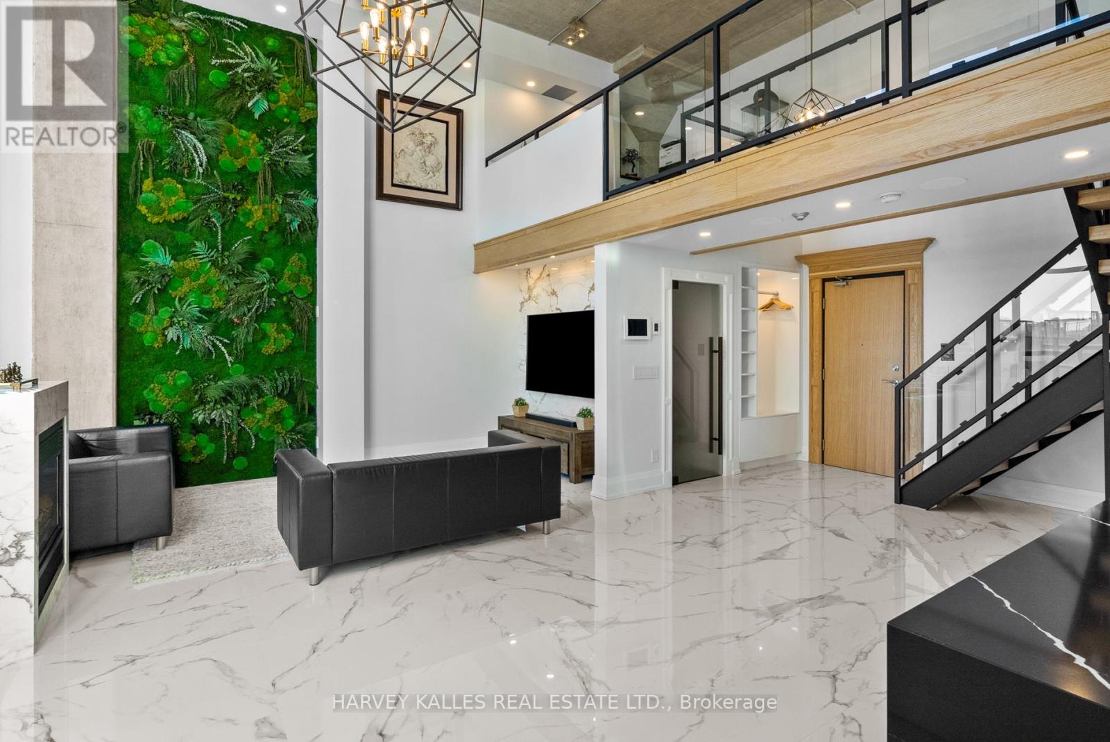 311 - 300 Manitoba Street, Toronto, Ontario  M8Y 4G6 - Photo 4 - W12740428