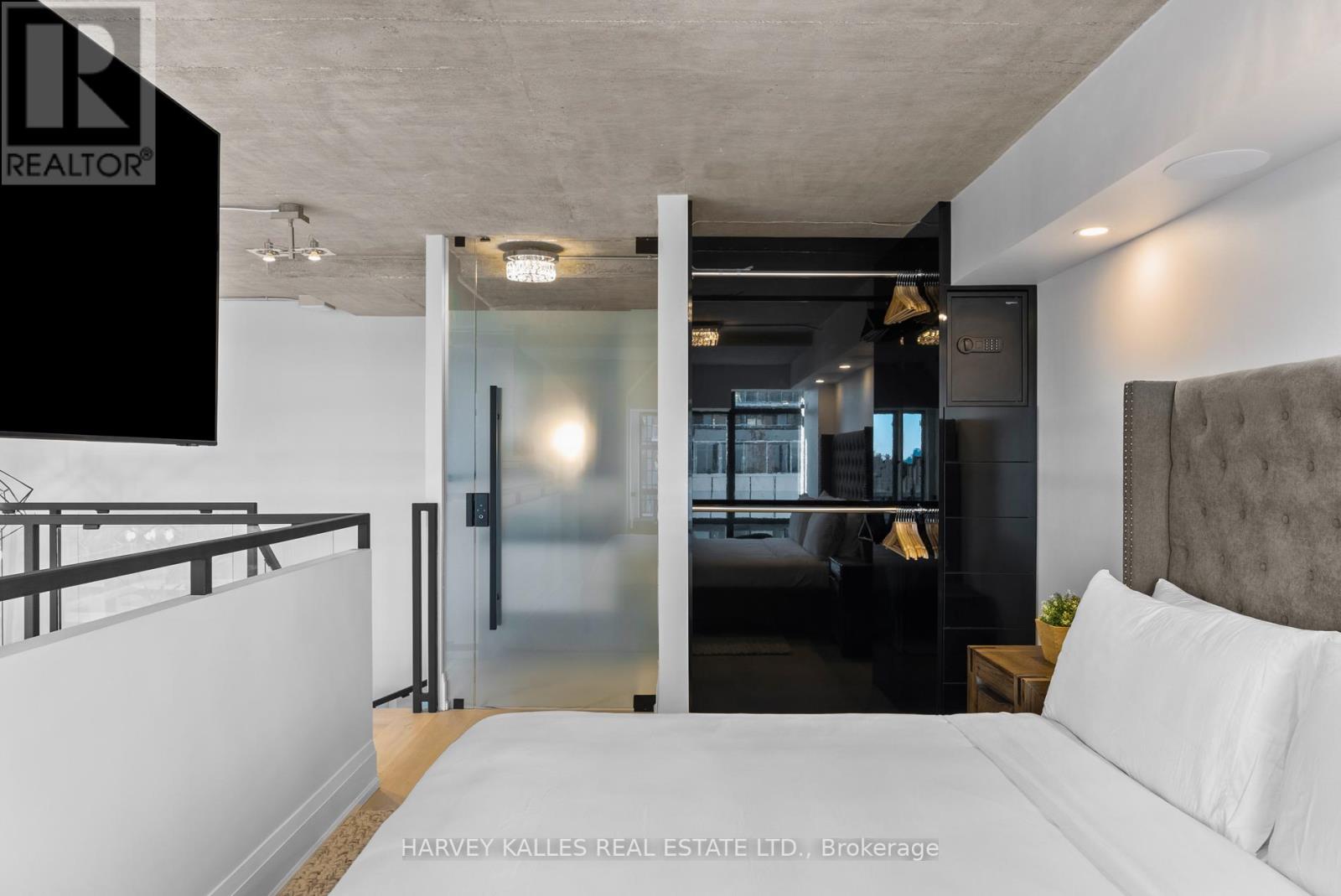 311 - 300 Manitoba Street, Toronto, Ontario  M8Y 4G6 - Photo 18 - W12740428