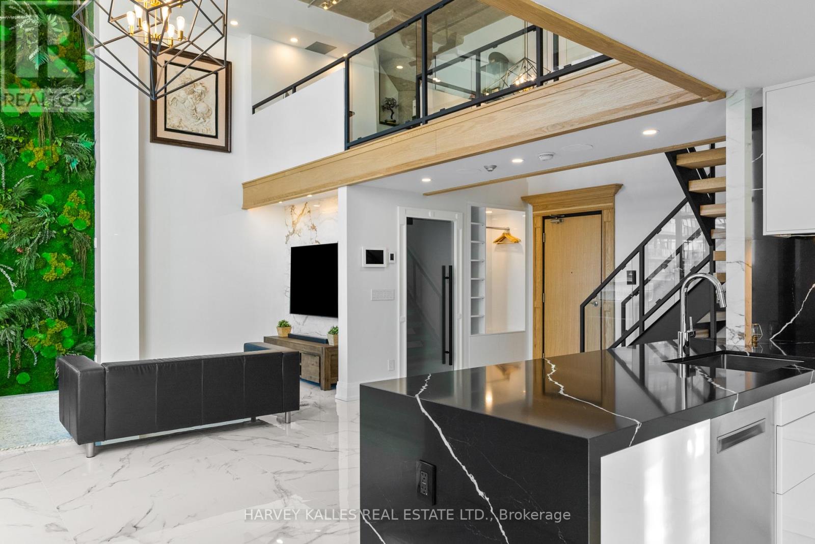 311 - 300 Manitoba Street, Toronto, Ontario  M8Y 4G6 - Photo 8 - W12740252