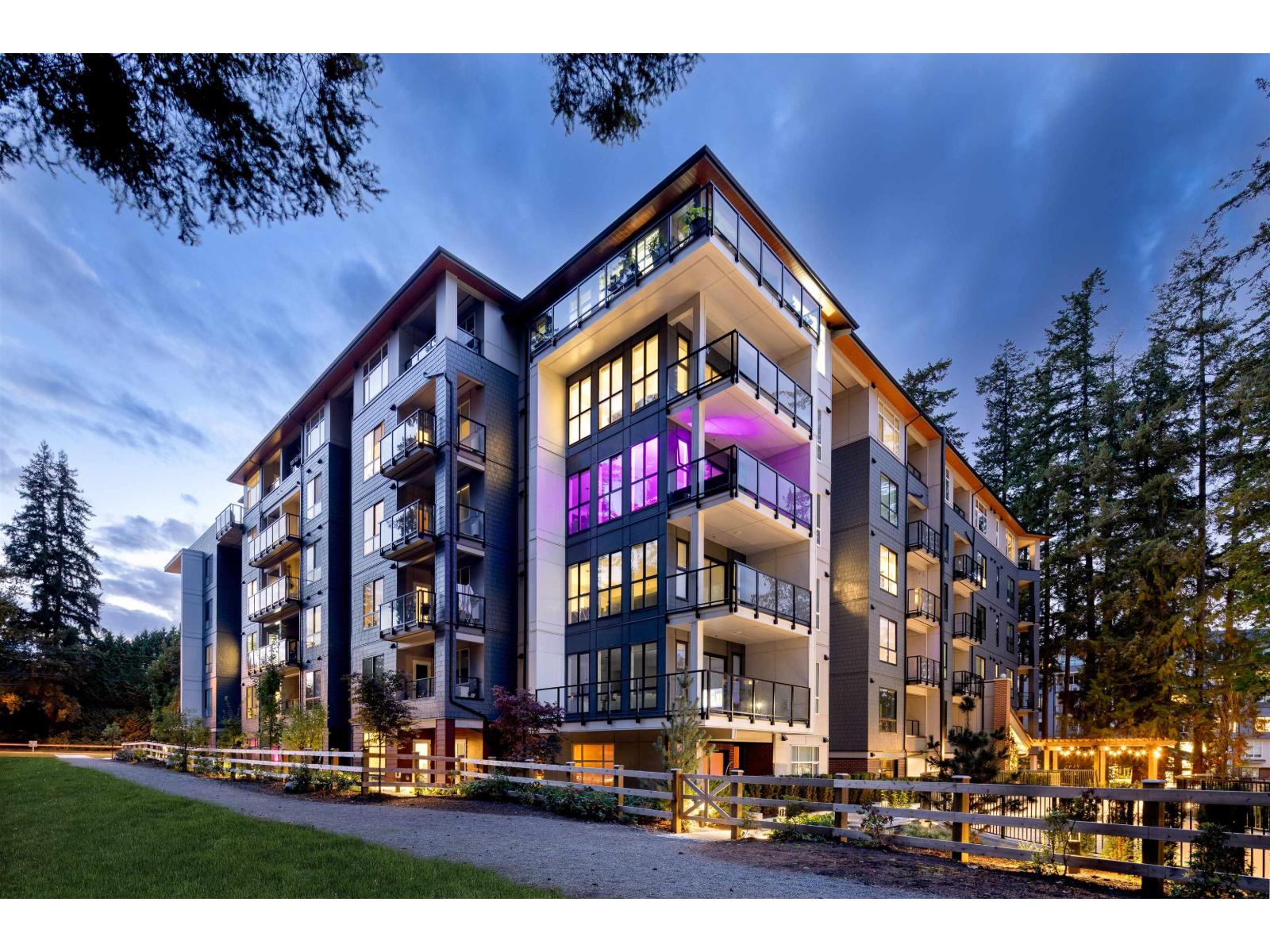 412 3438 146a Street, Surrey, British Columbia V0V 0V0 - Photo 4 - R3084701