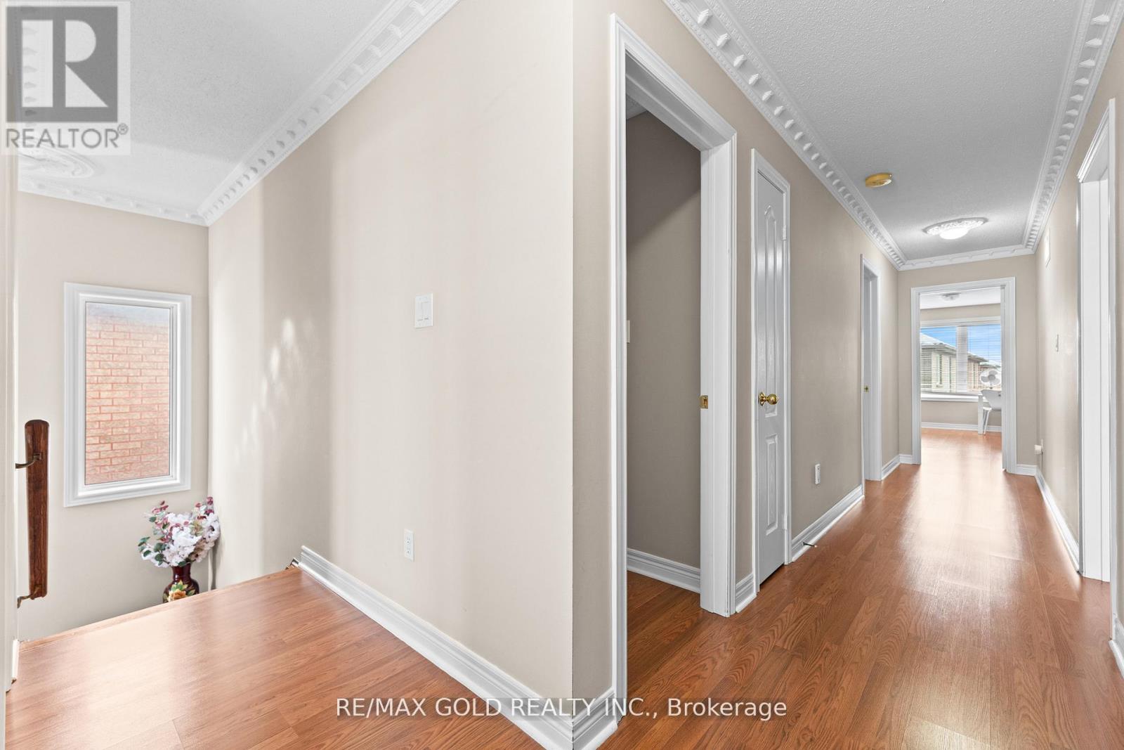 23 Runnymede Crescent, Brampton, Ontario  L6R 2L0 - Photo 26 - W12740482