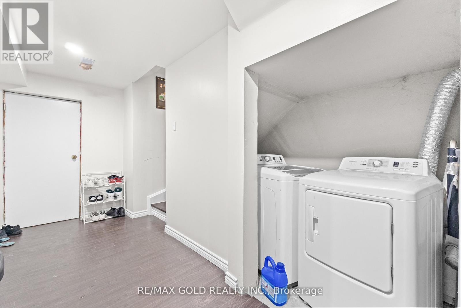 23 Runnymede Crescent, Brampton, Ontario  L6R 2L0 - Photo 46 - W12740482