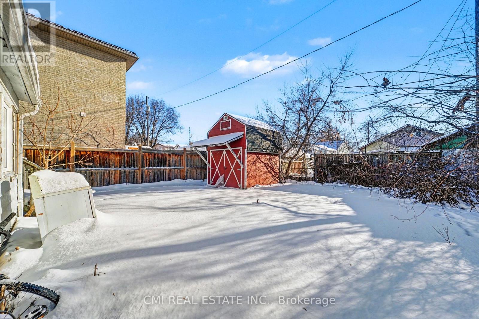 3032 Victory Crescent, Mississauga, Ontario  L4T 1L4 - Photo 8 - W12740522